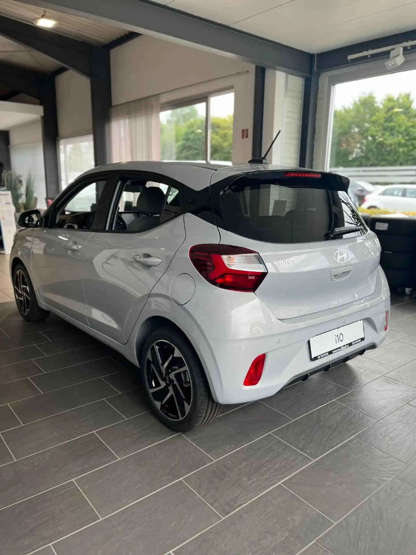 Hyundai - i10