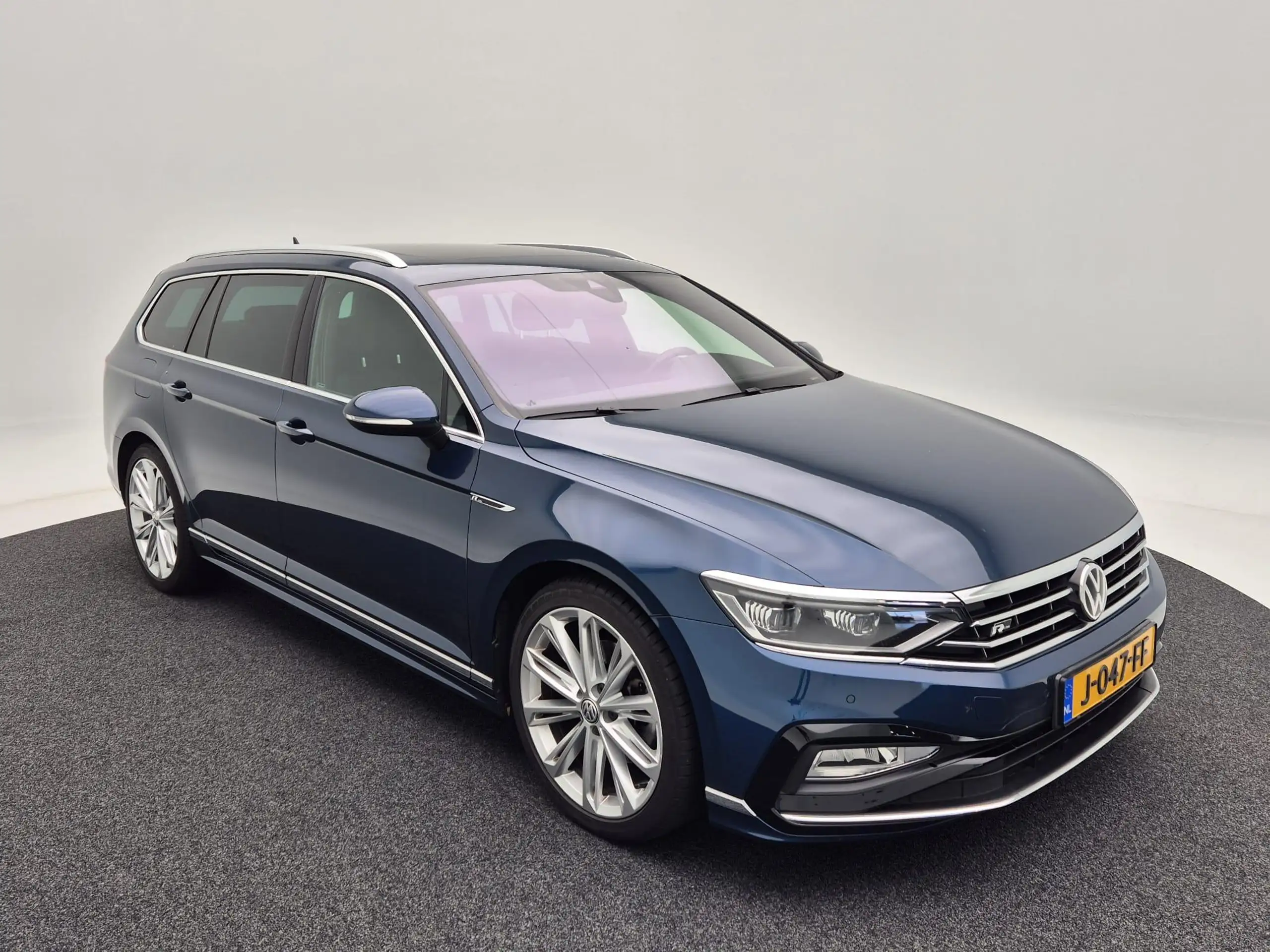 Volkswagen - Passat Variant