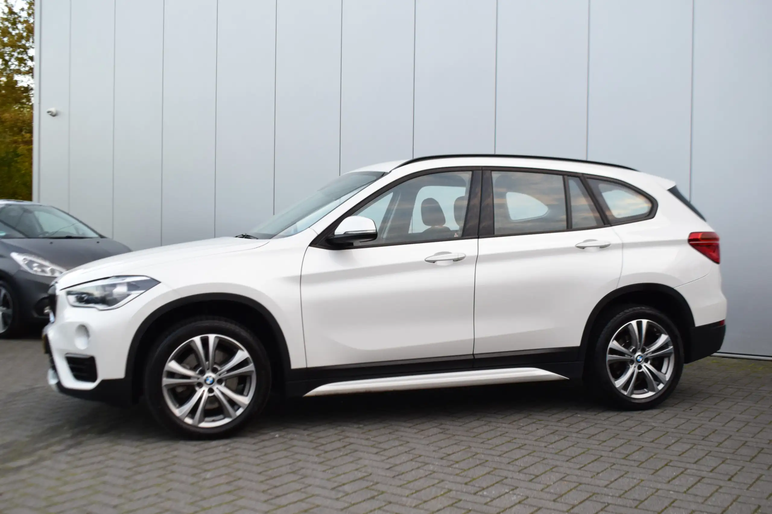 BMW - X1