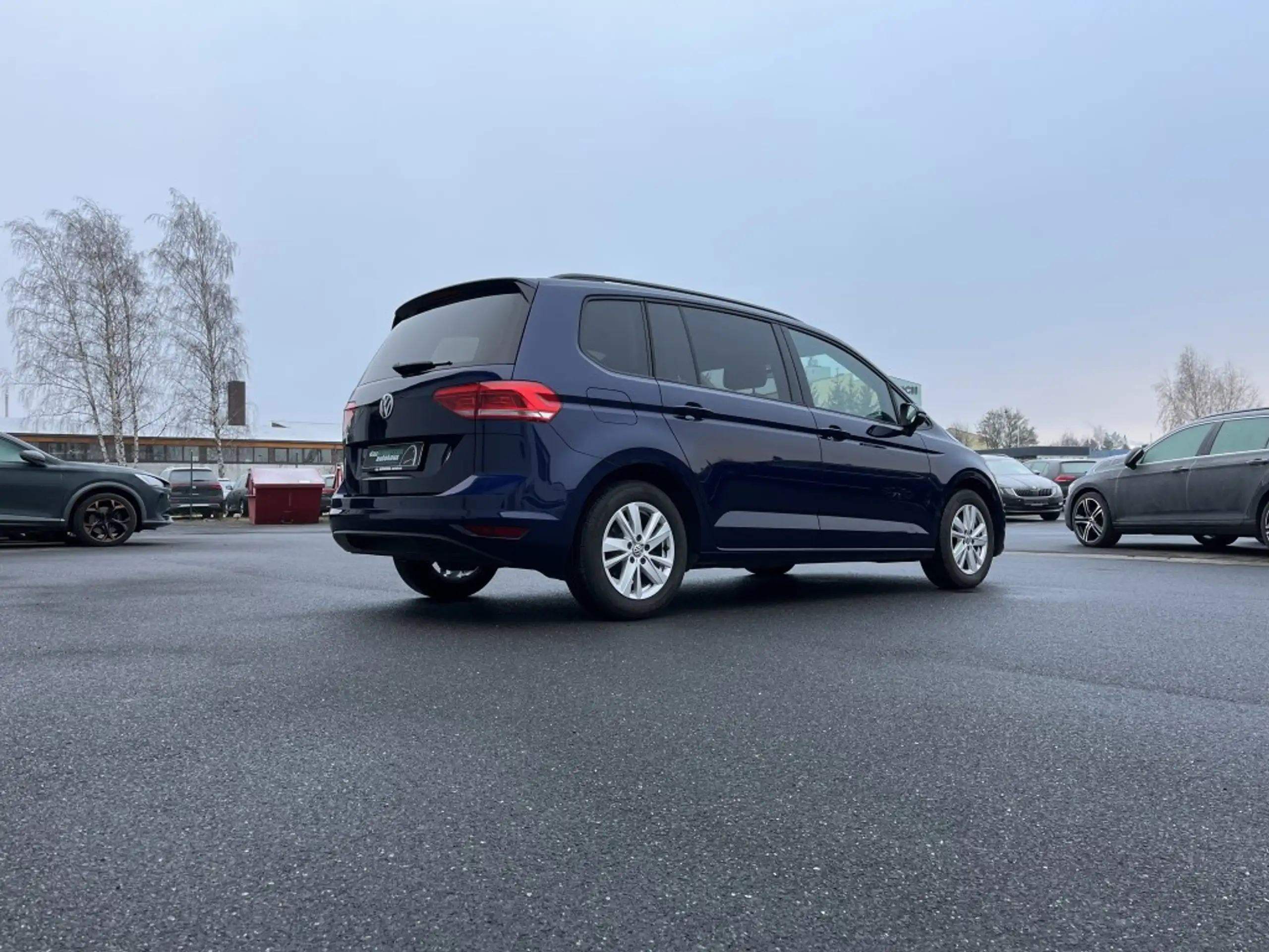 Volkswagen - Touran