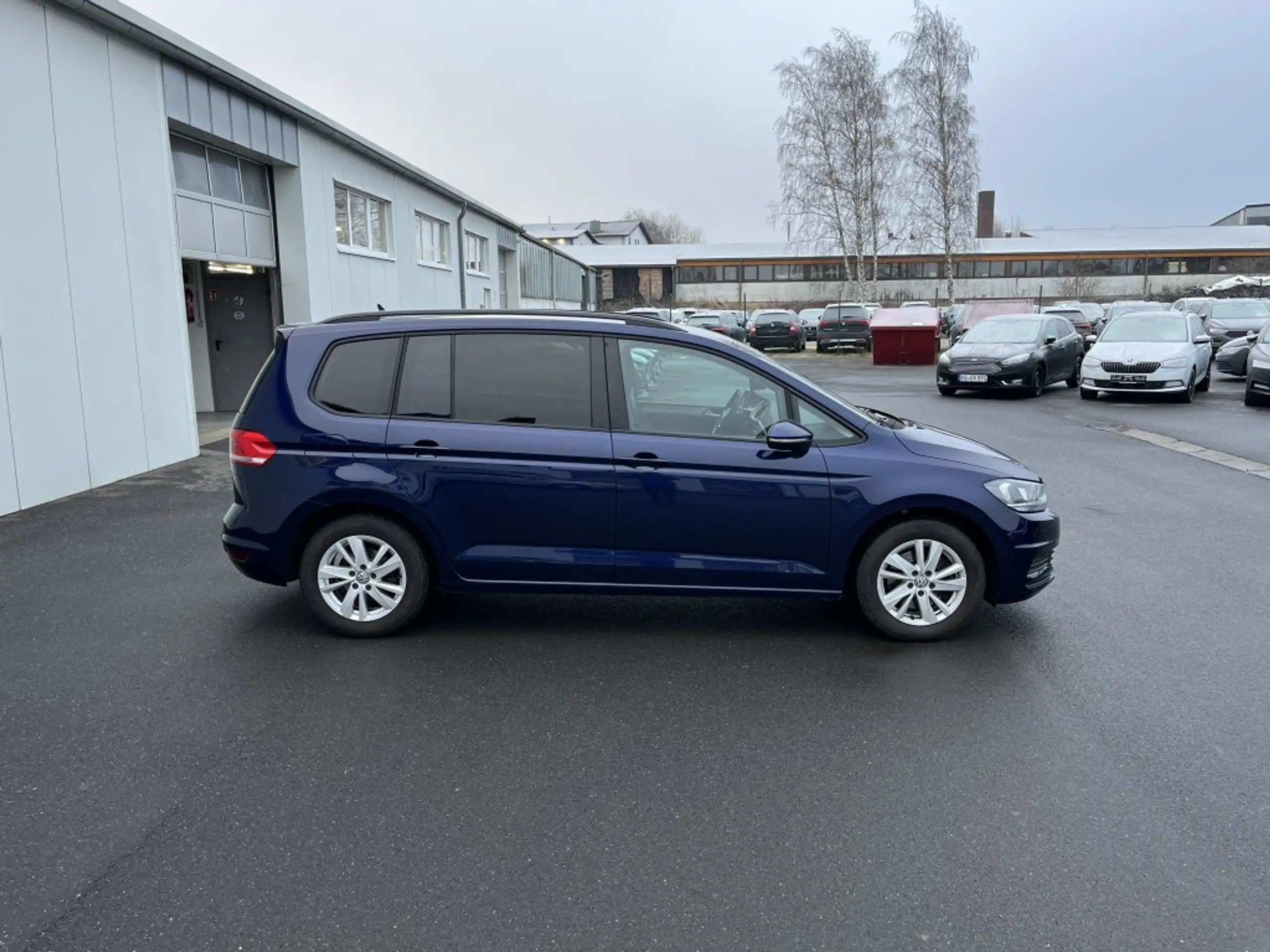 Volkswagen - Touran