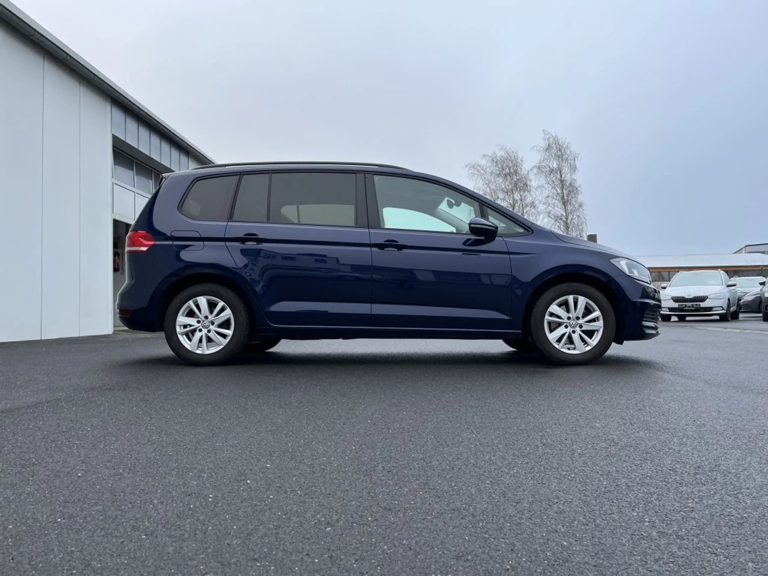 Volkswagen - Touran