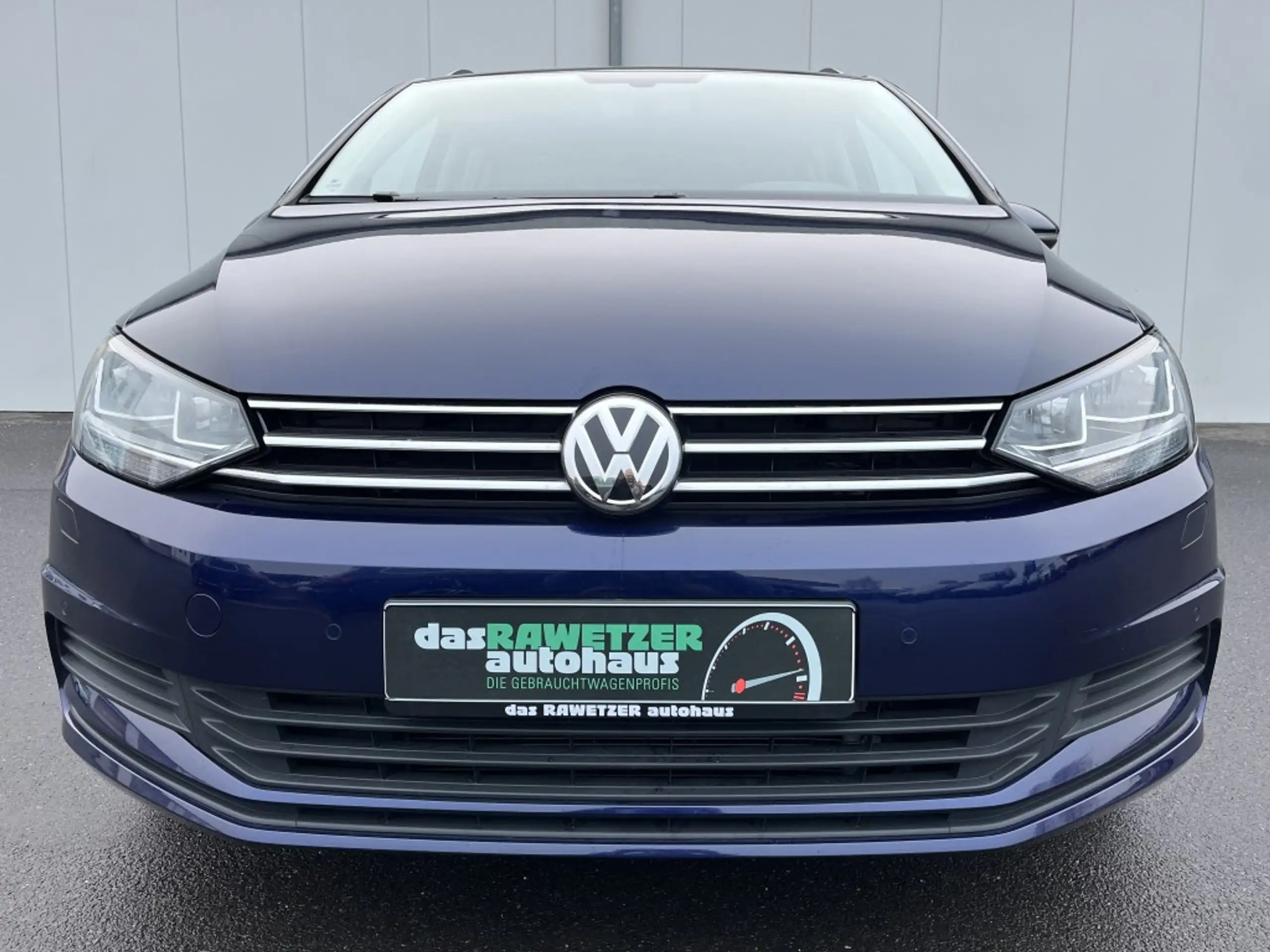 Volkswagen - Touran