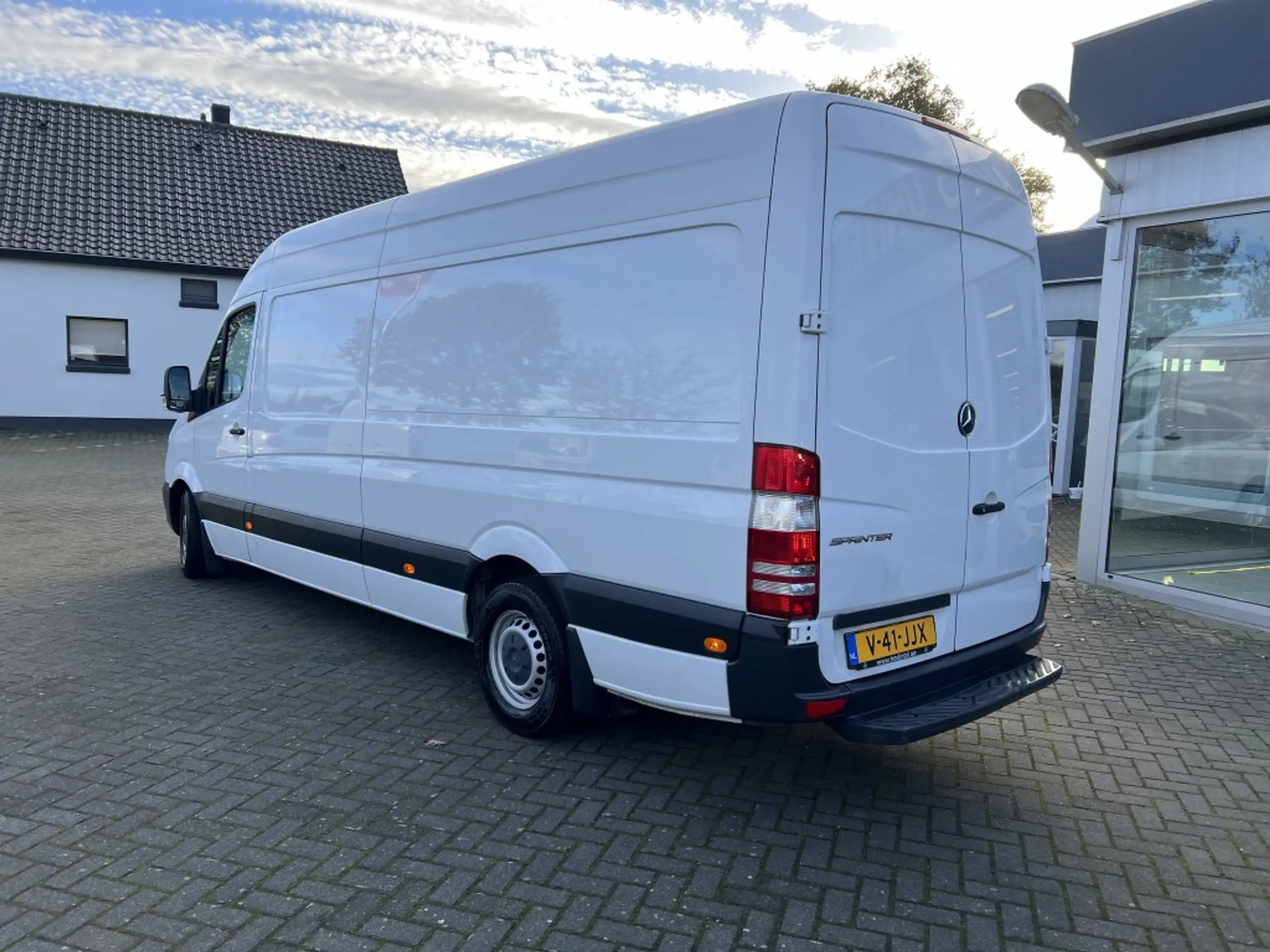 Mercedes-Benz - Sprinter