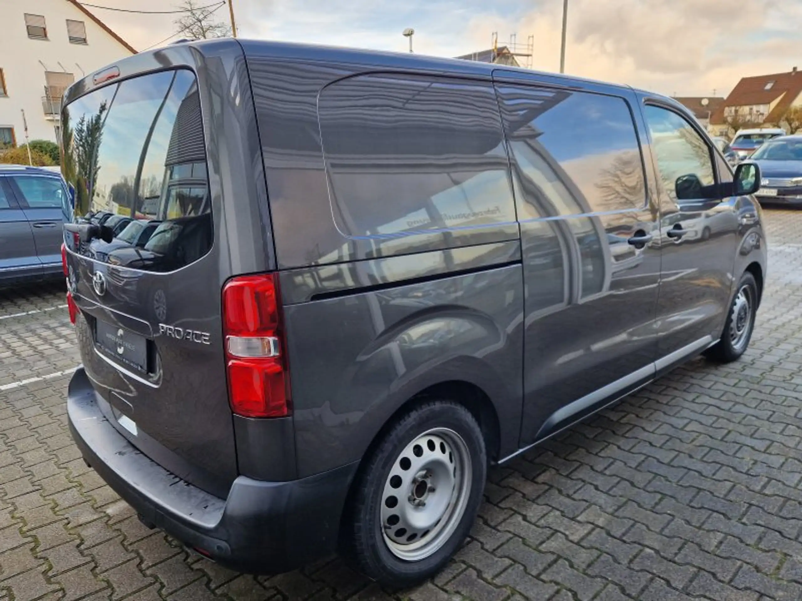 Toyota - Proace