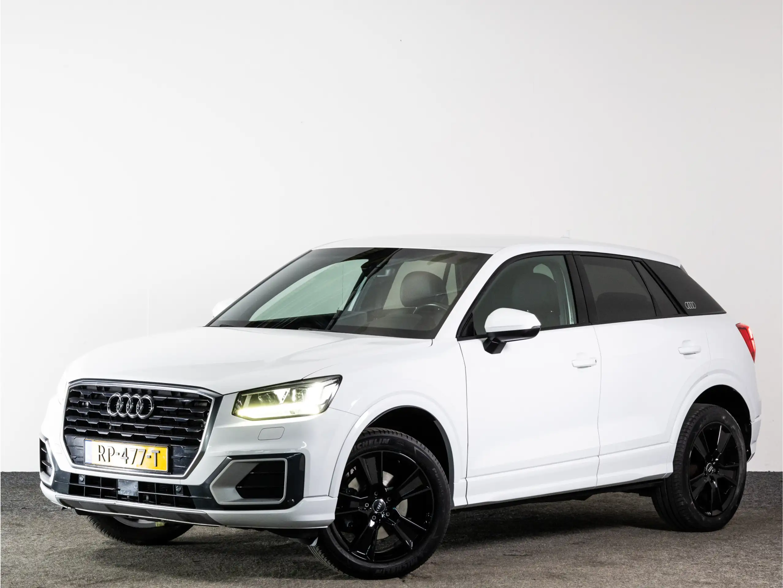 Audi - Q2