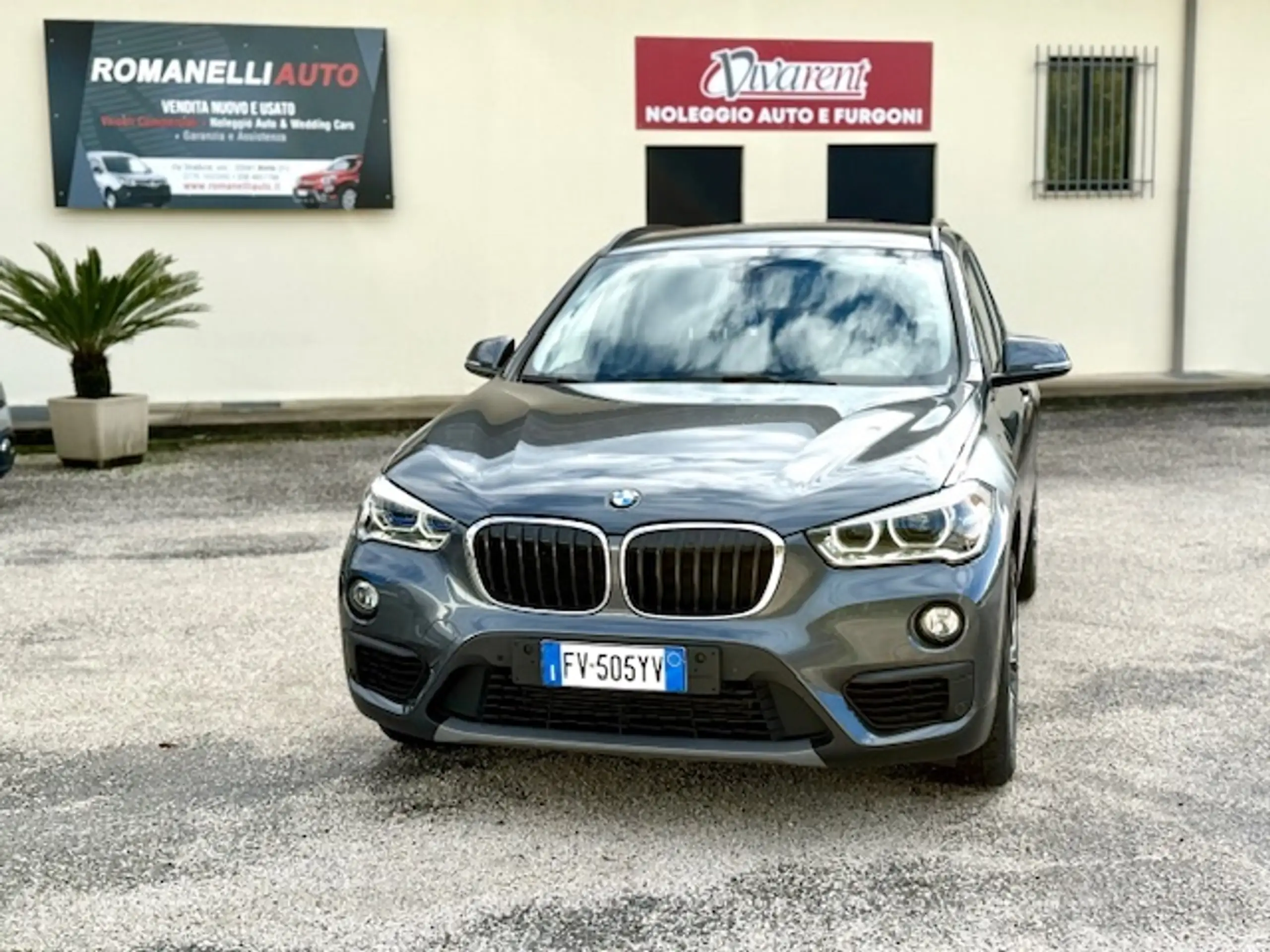 BMW - X1