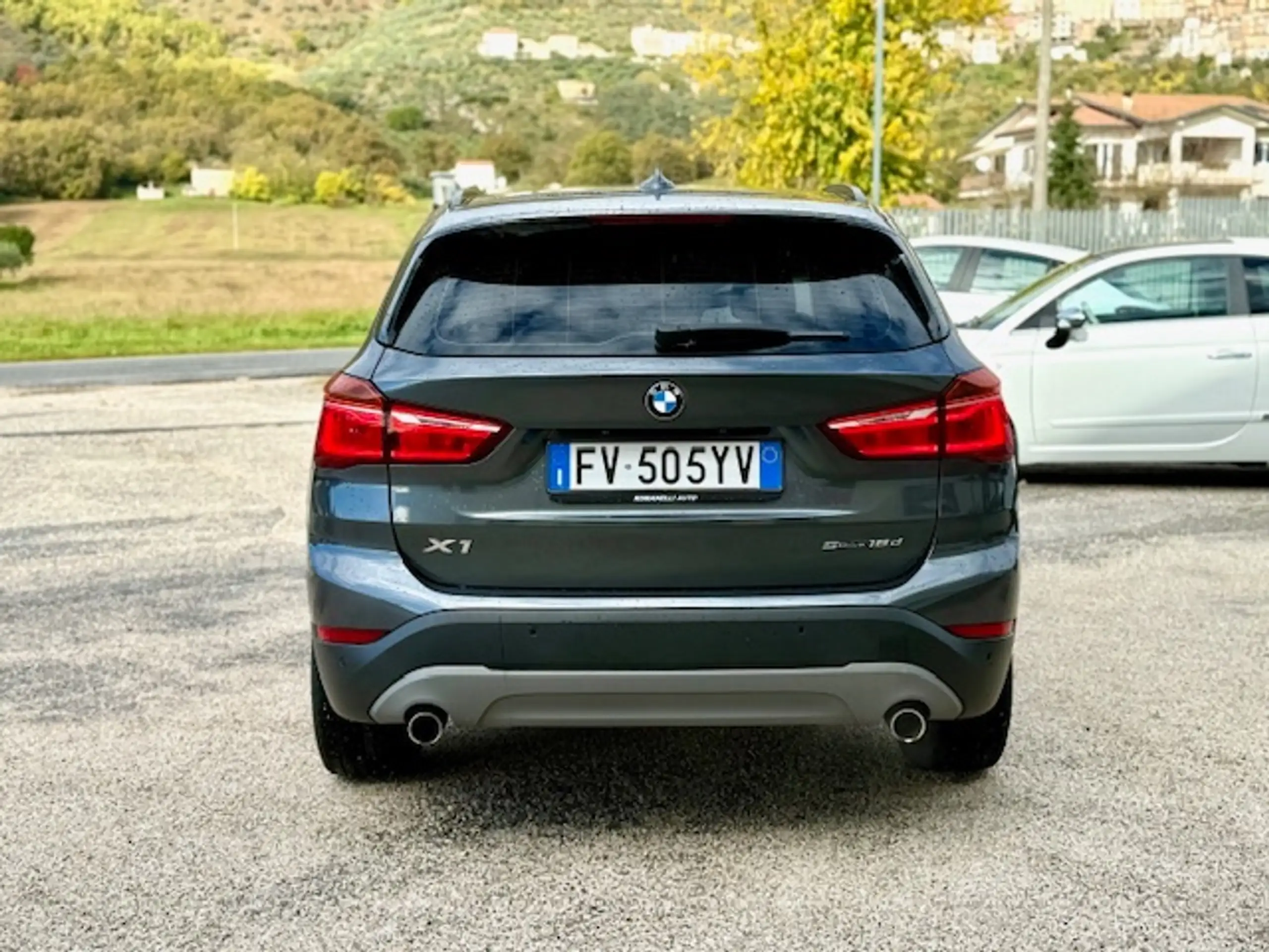 BMW - X1