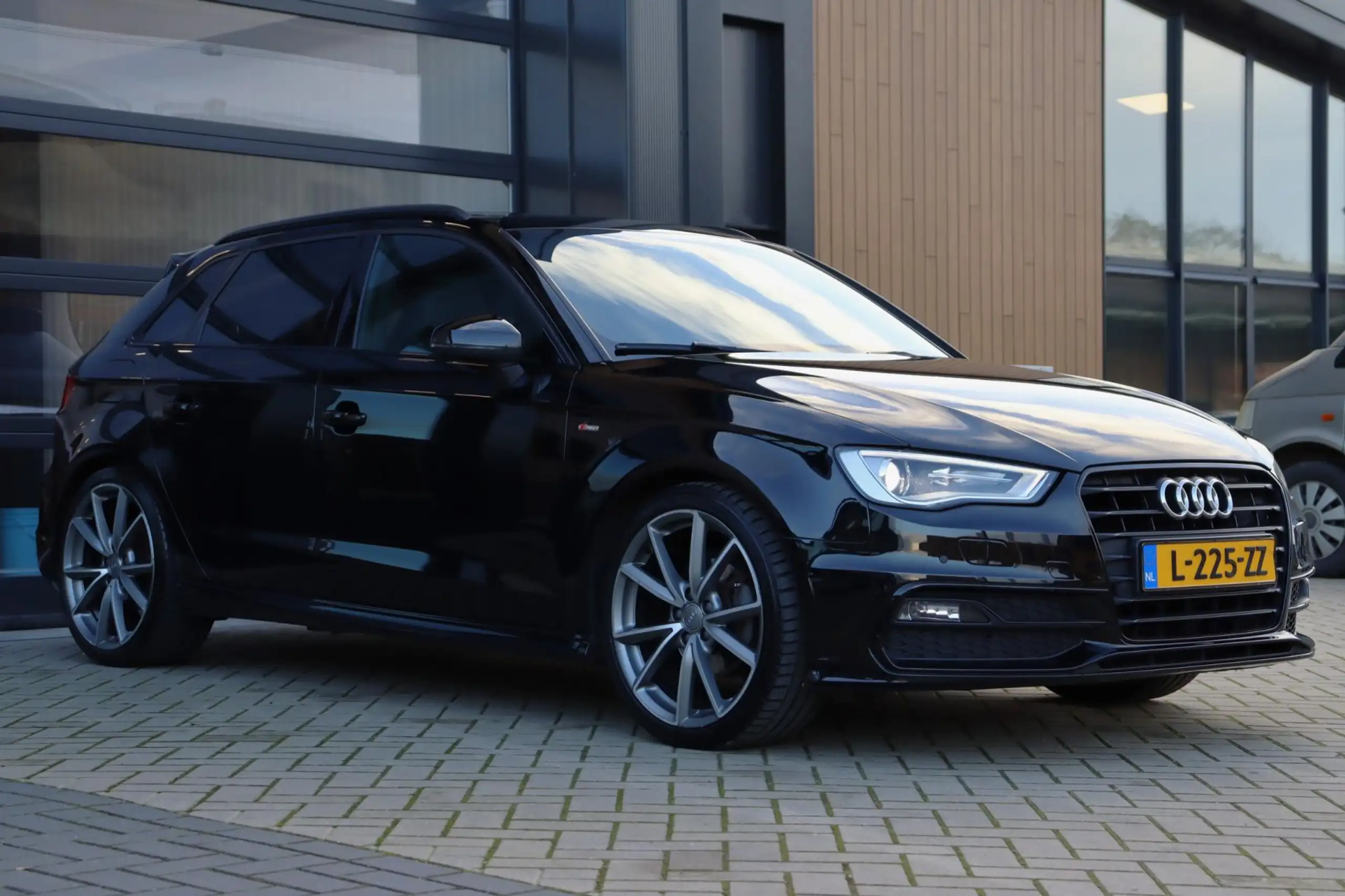 Audi - A3