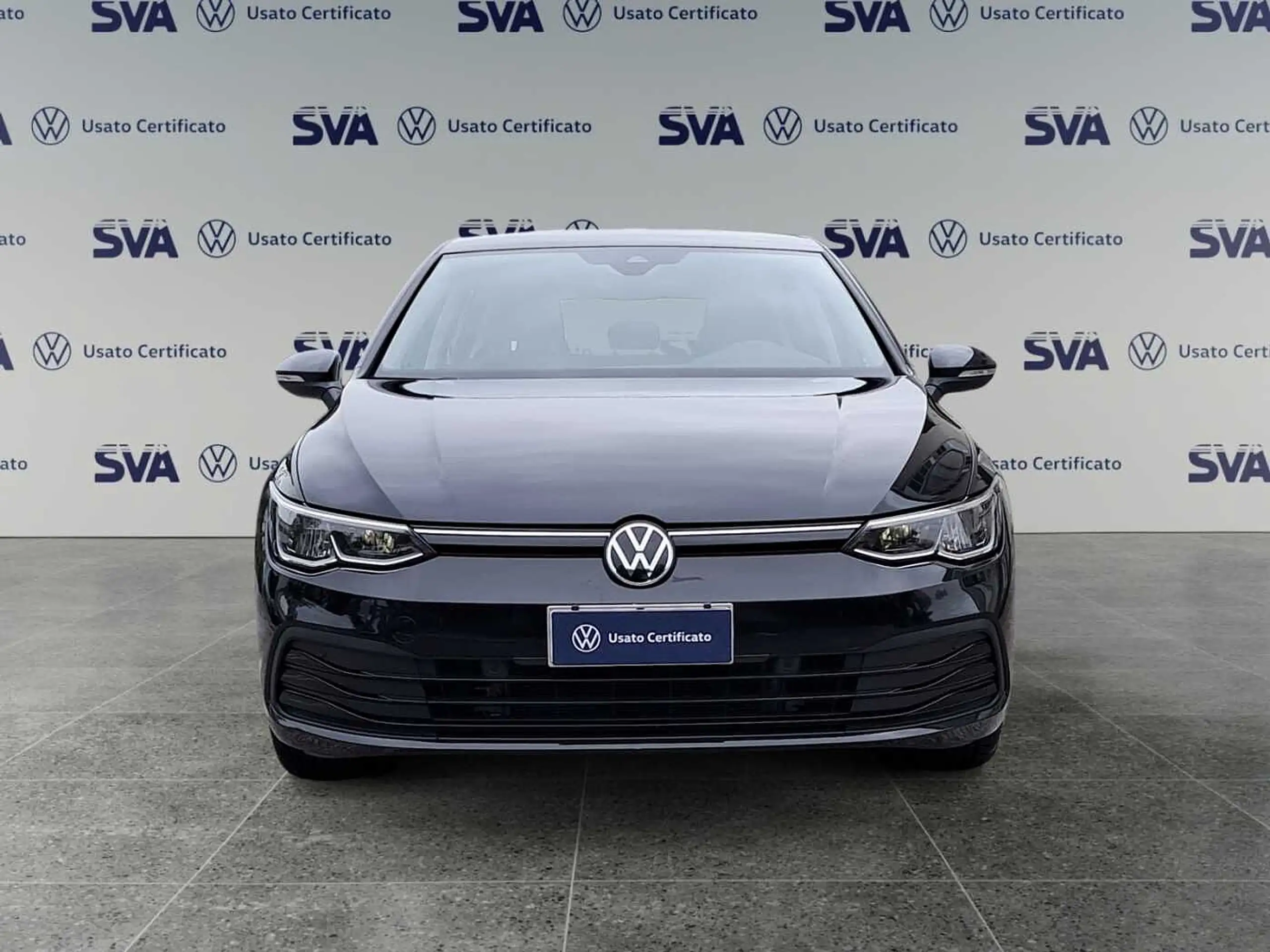 Volkswagen - Golf