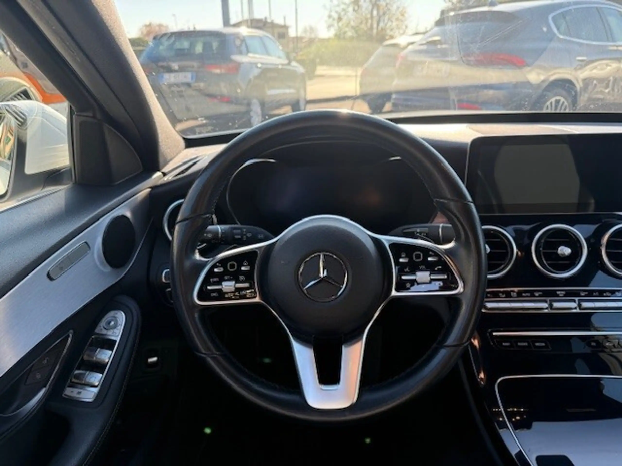 Mercedes-Benz - C 220