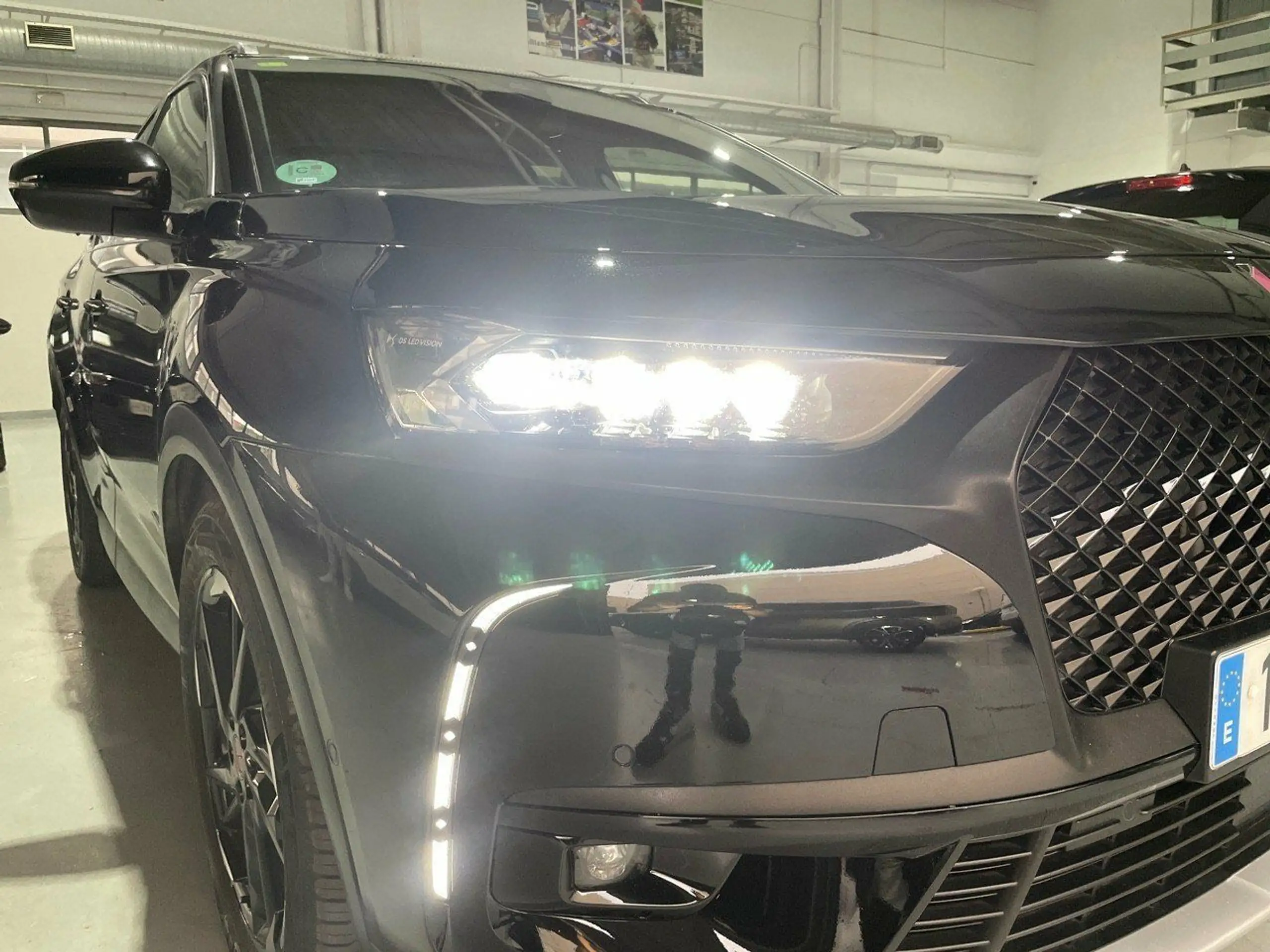 DS Automobiles - DS 7 Crossback