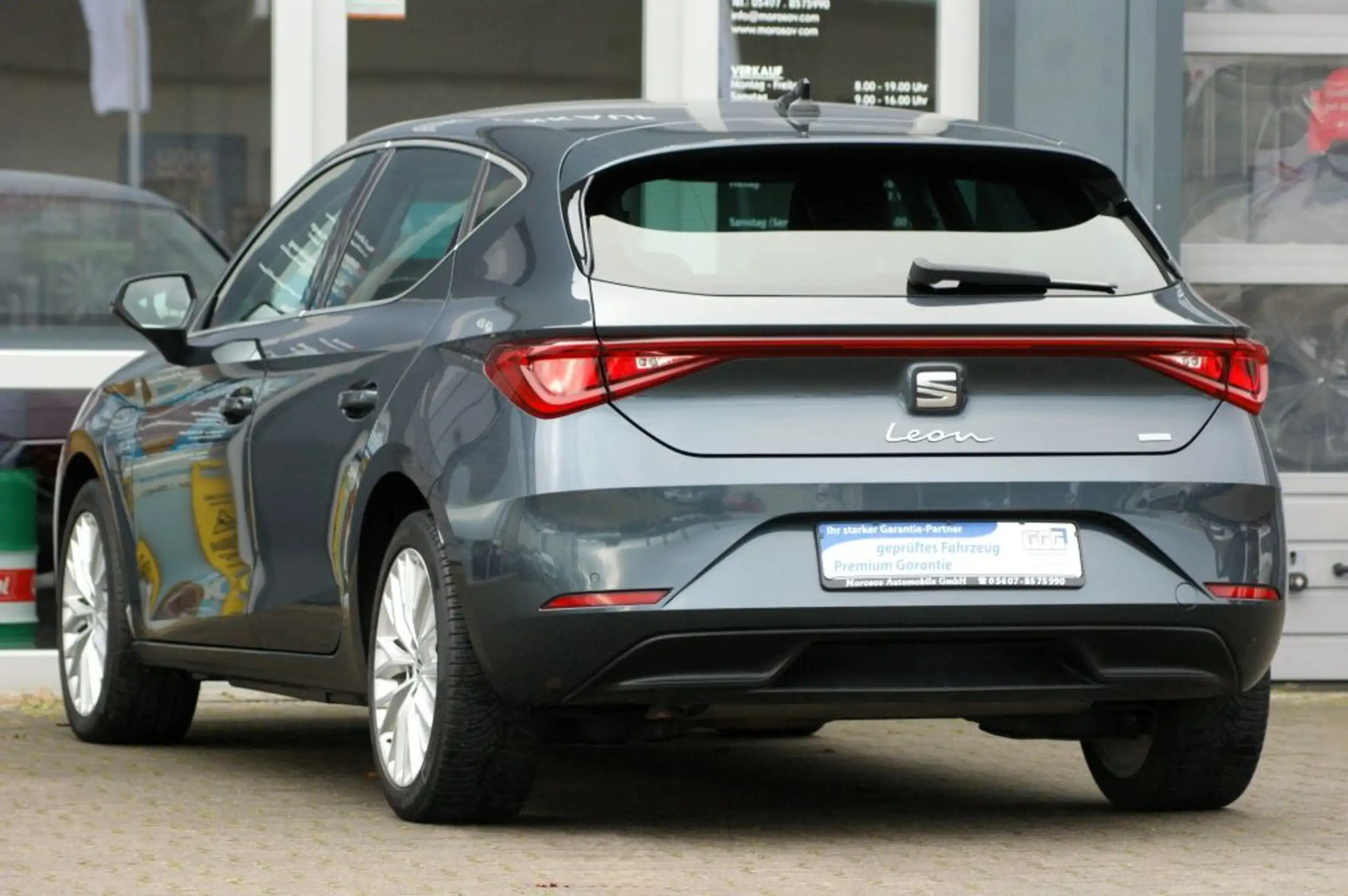 SEAT - Leon