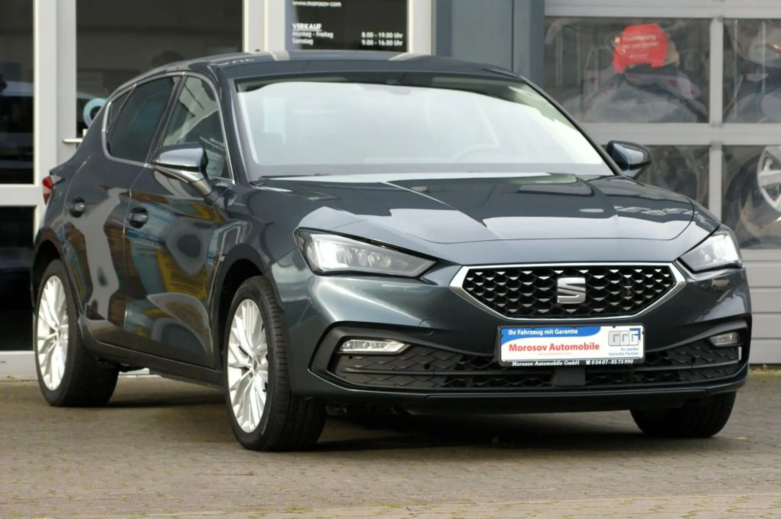 SEAT - Leon