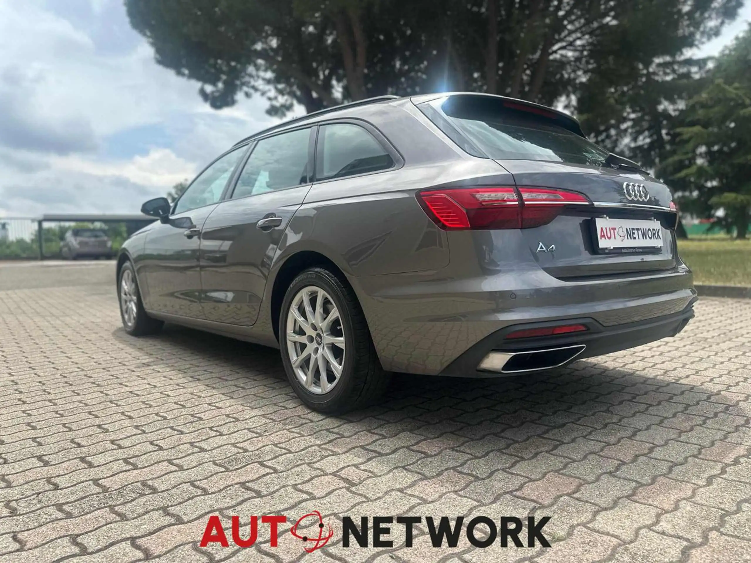 Audi - A4