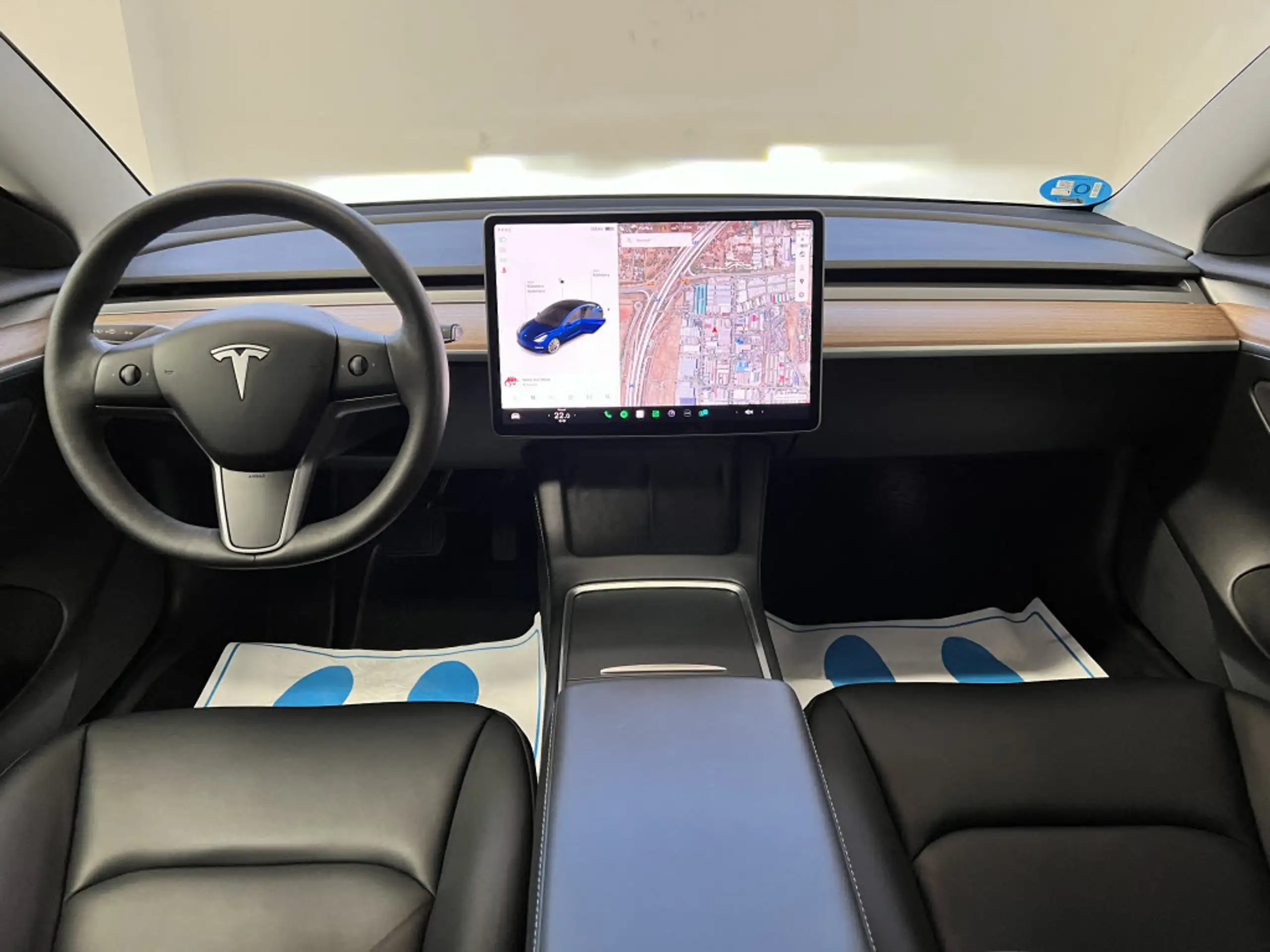 Tesla - Model 3