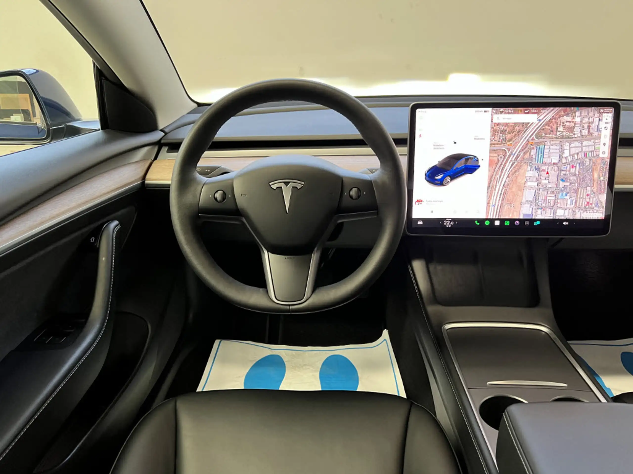 Tesla - Model 3