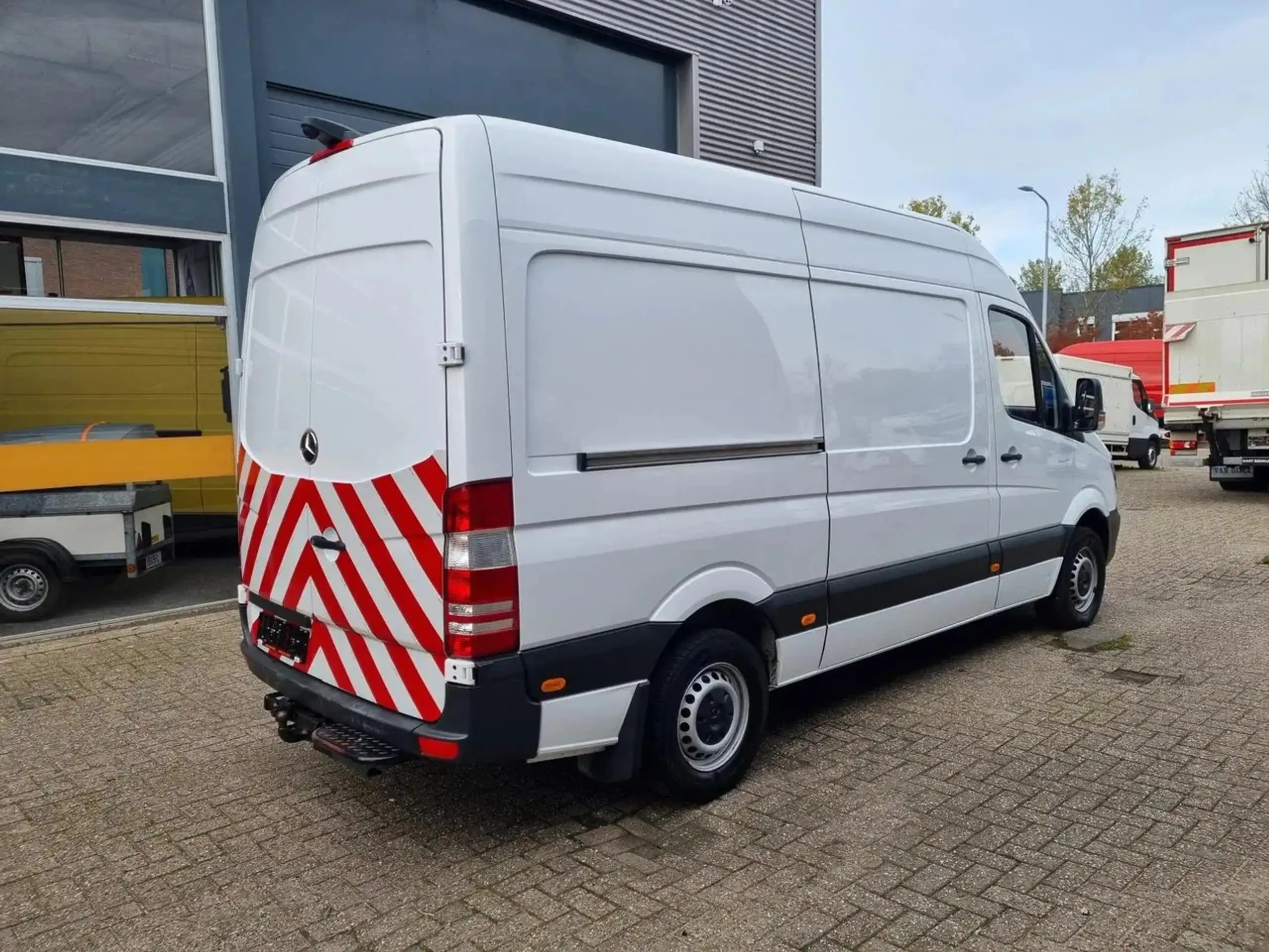 Mercedes-Benz - Sprinter