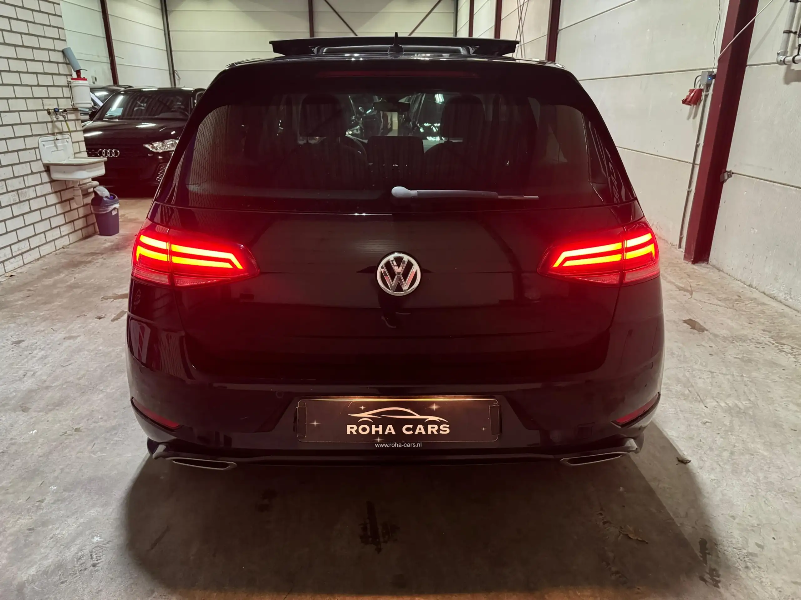 Volkswagen - Golf