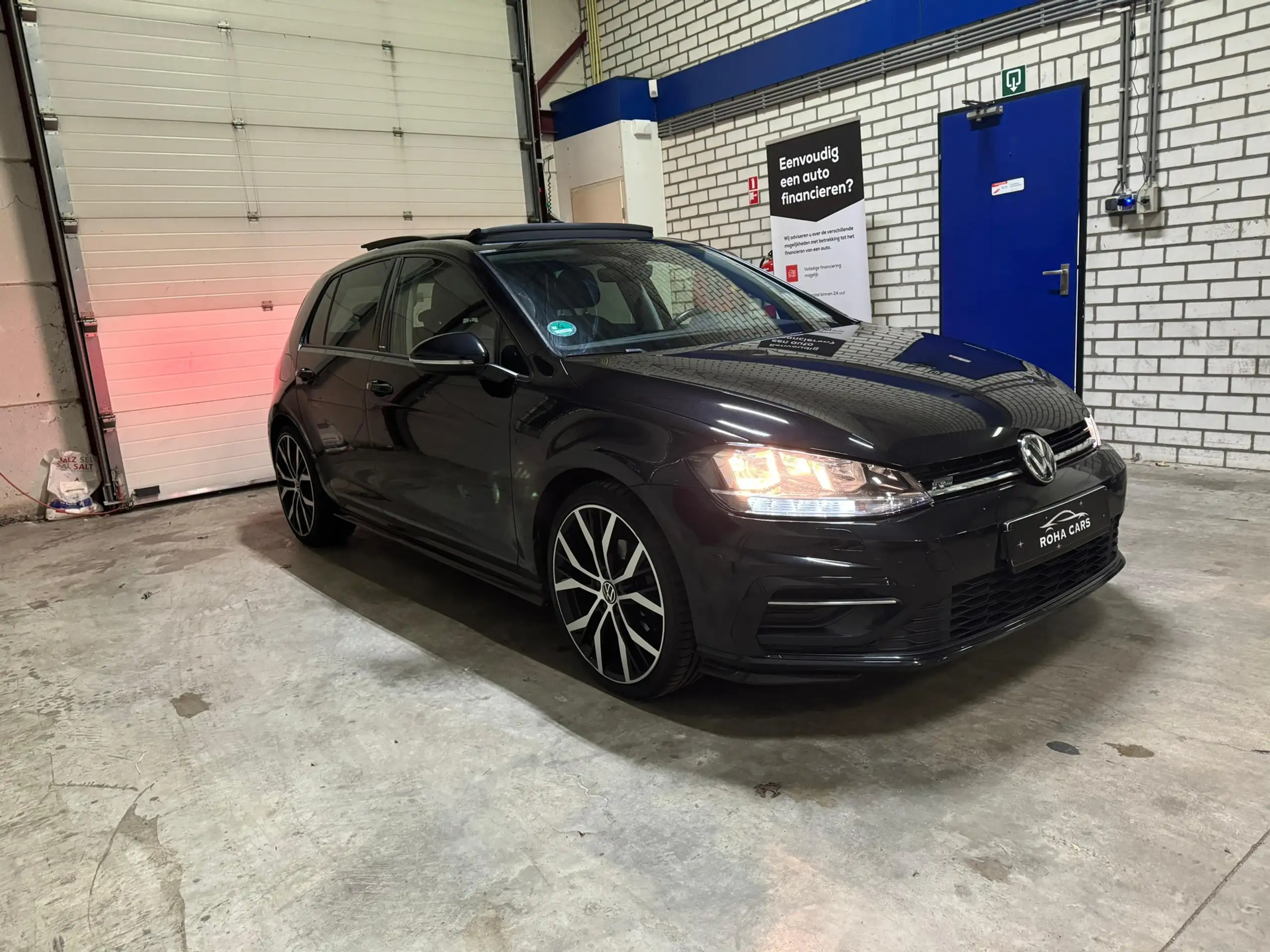 Volkswagen - Golf