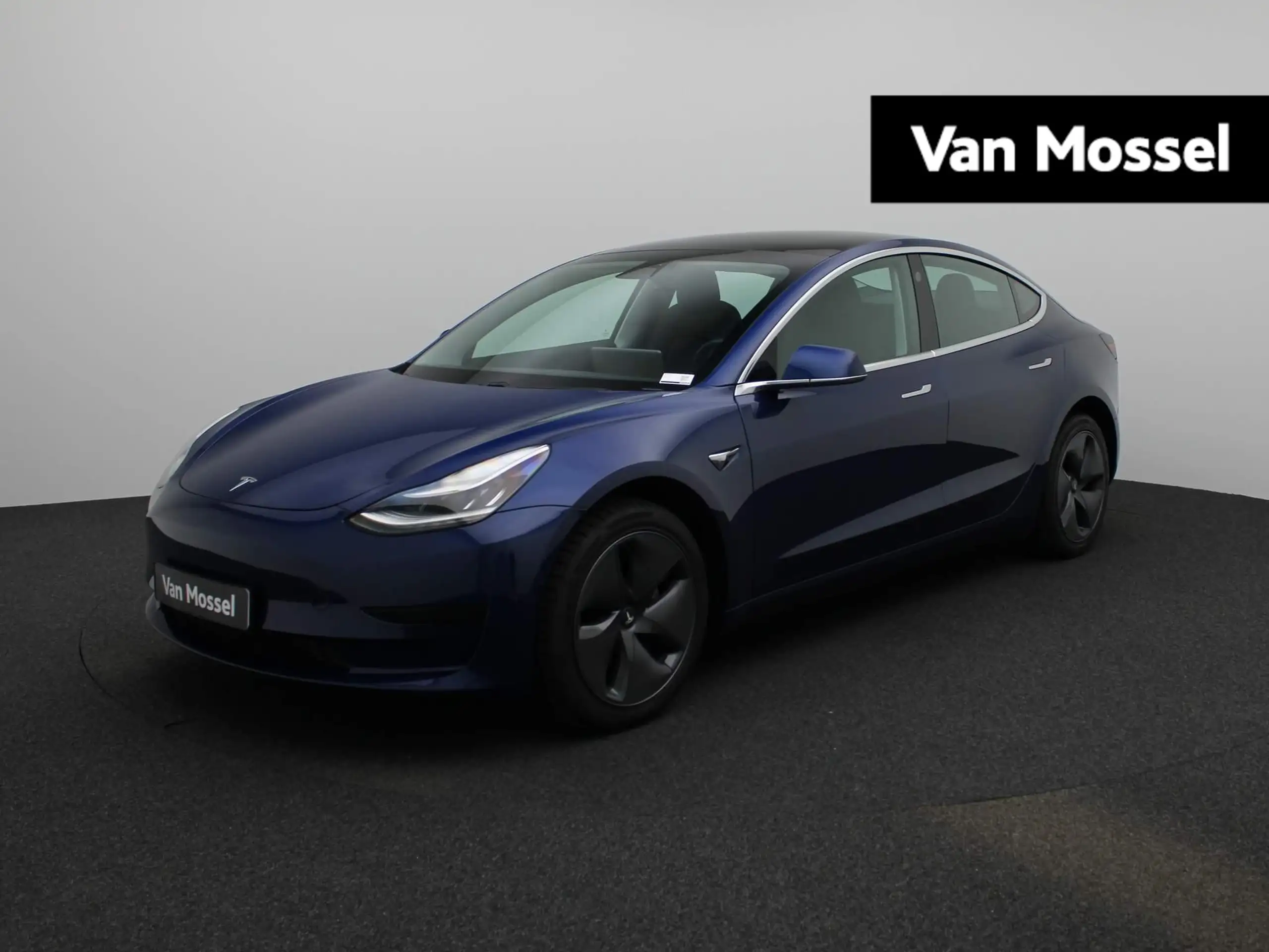 Tesla - Model 3