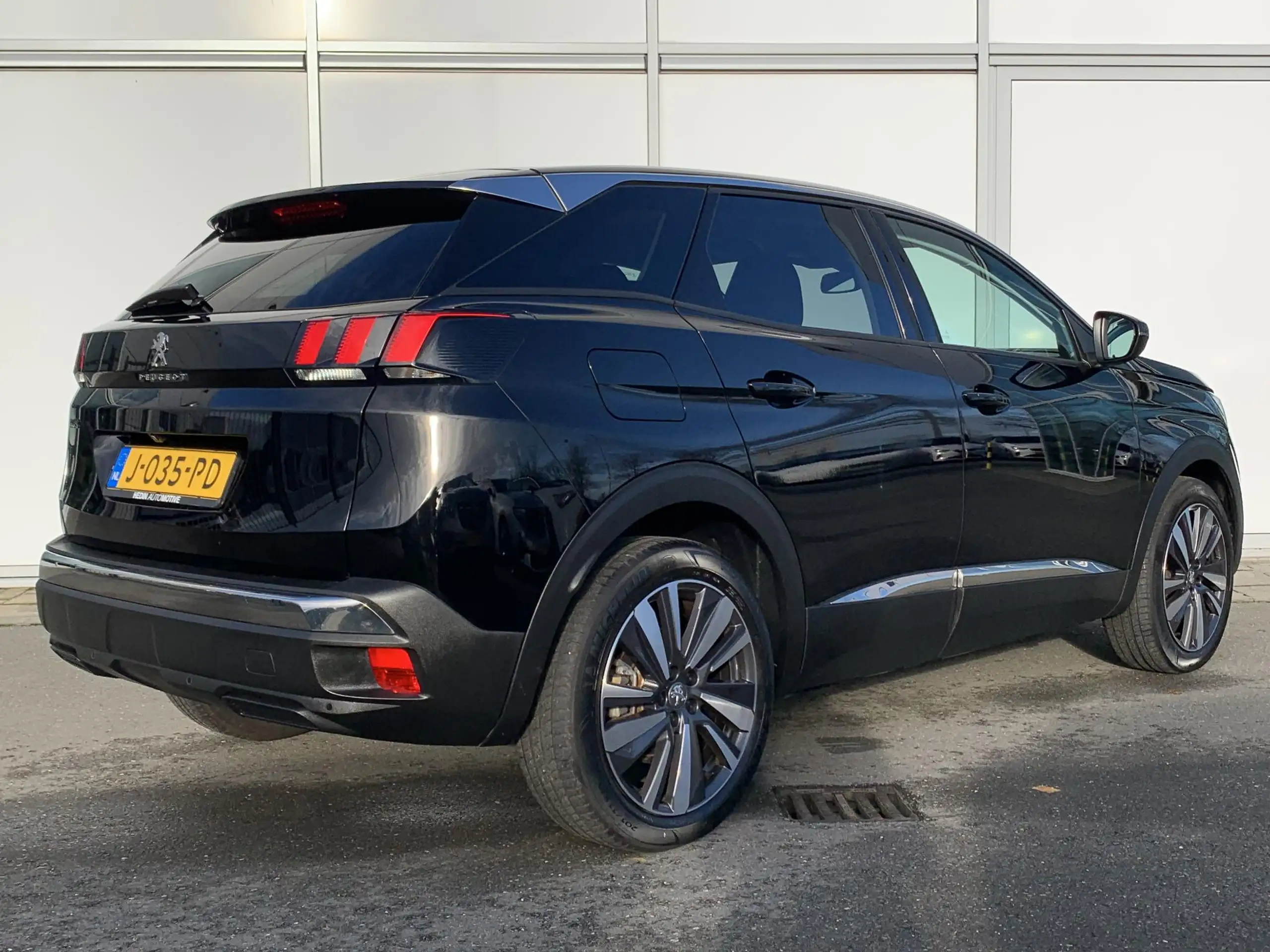 Peugeot - 3008