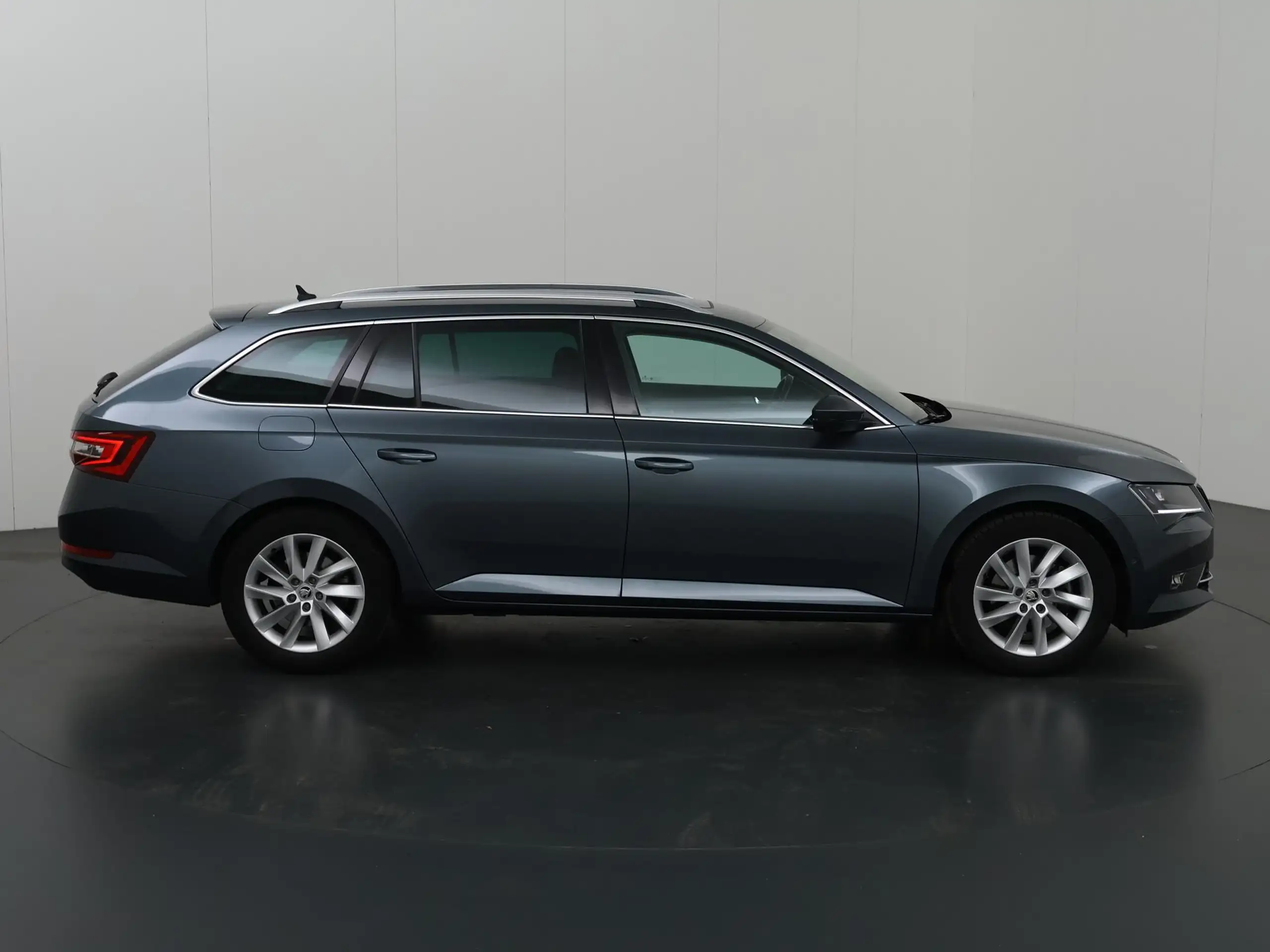 Skoda - Superb