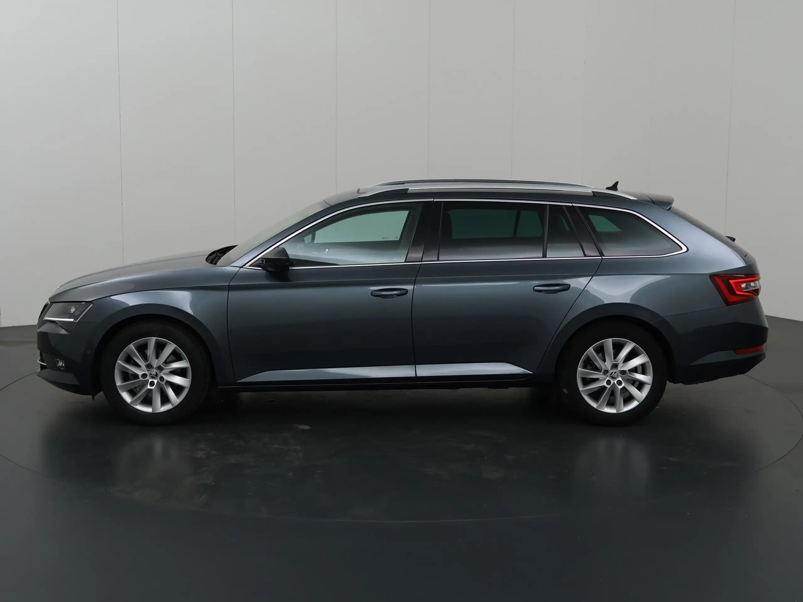 Skoda - Superb