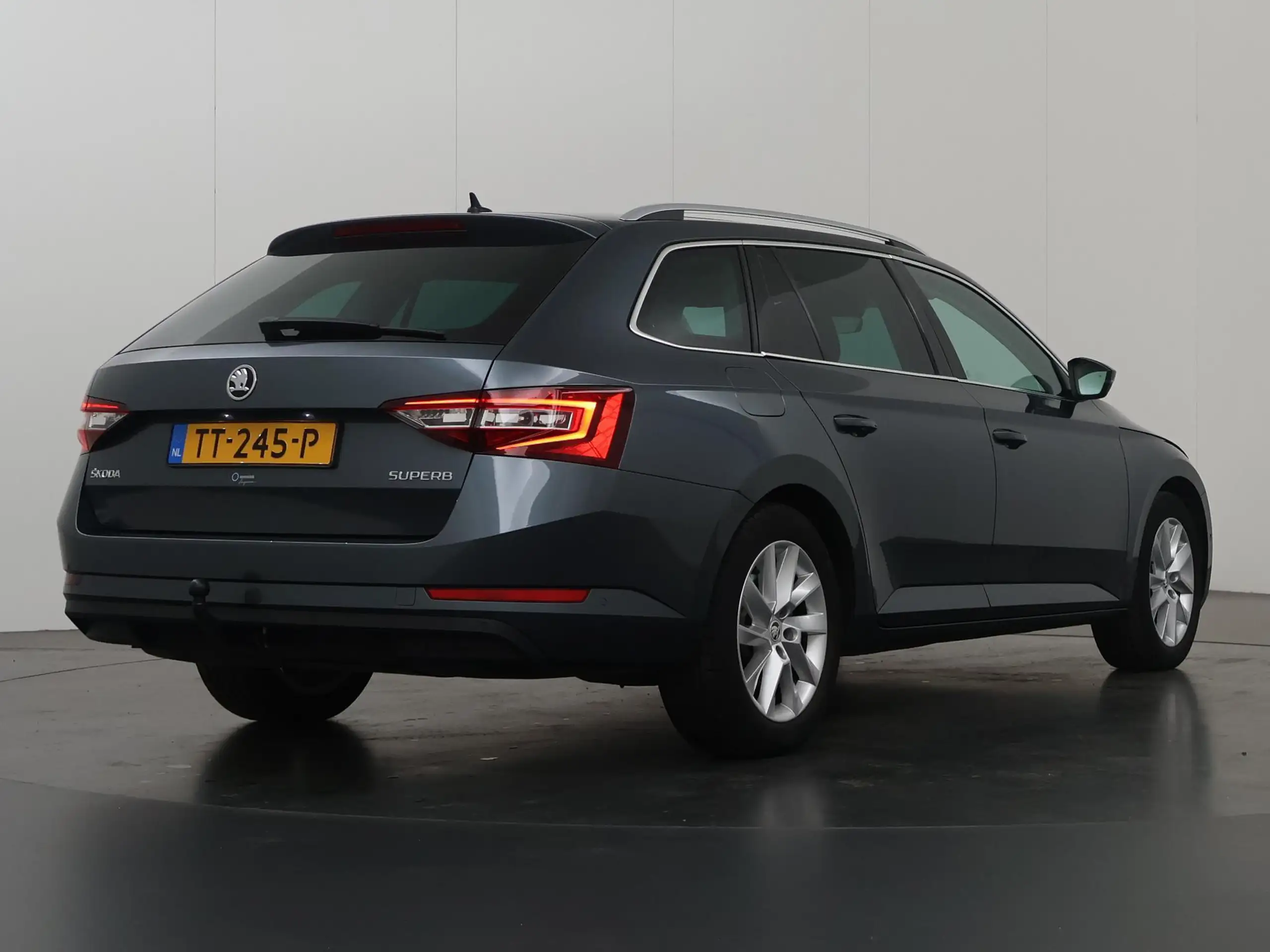 Skoda - Superb