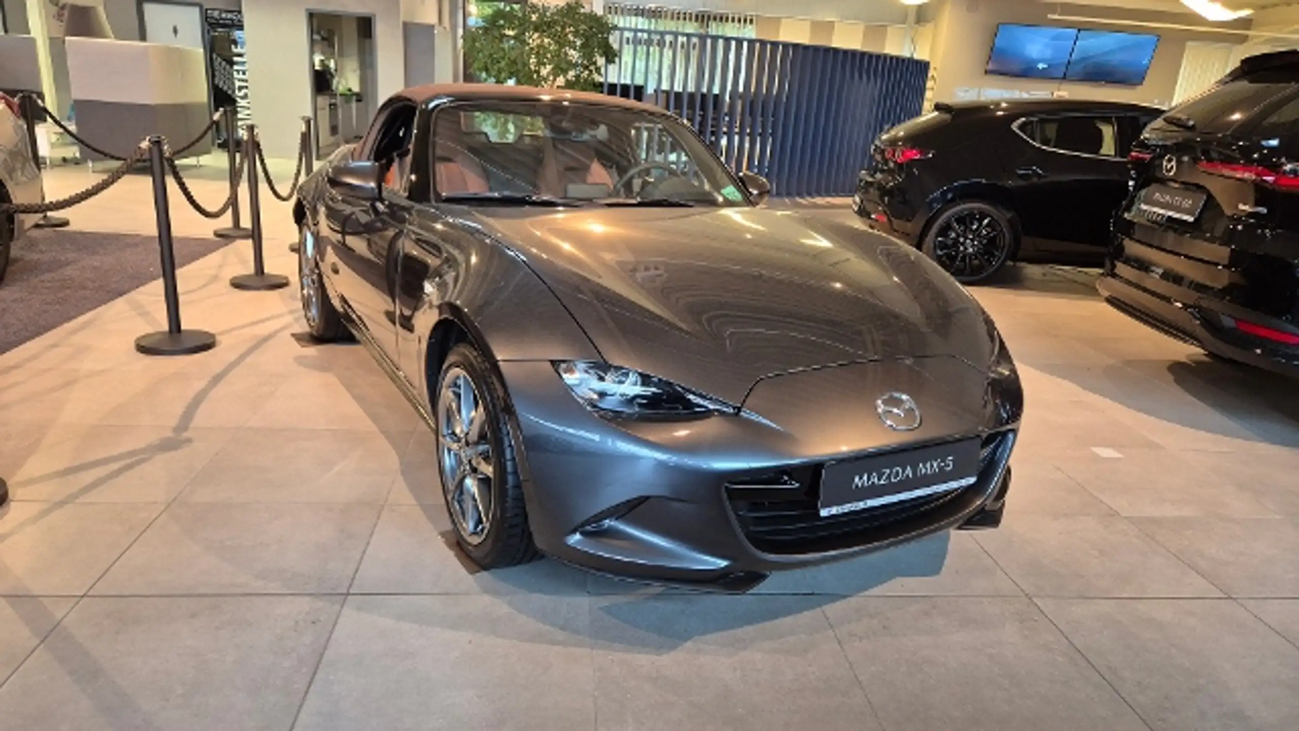 Mazda - MX-5