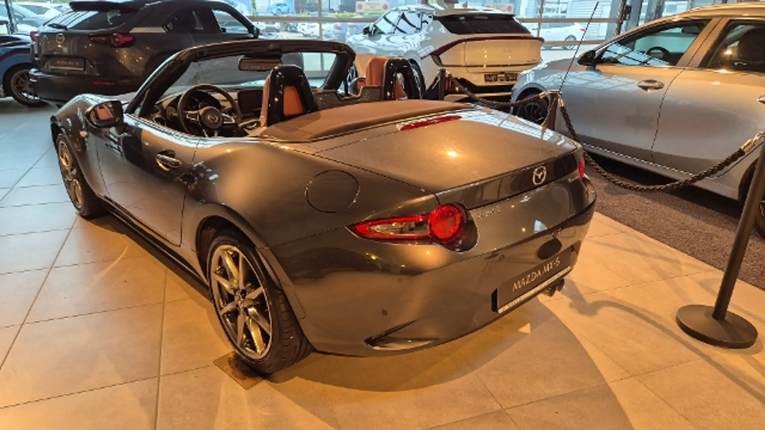 Mazda - MX-5