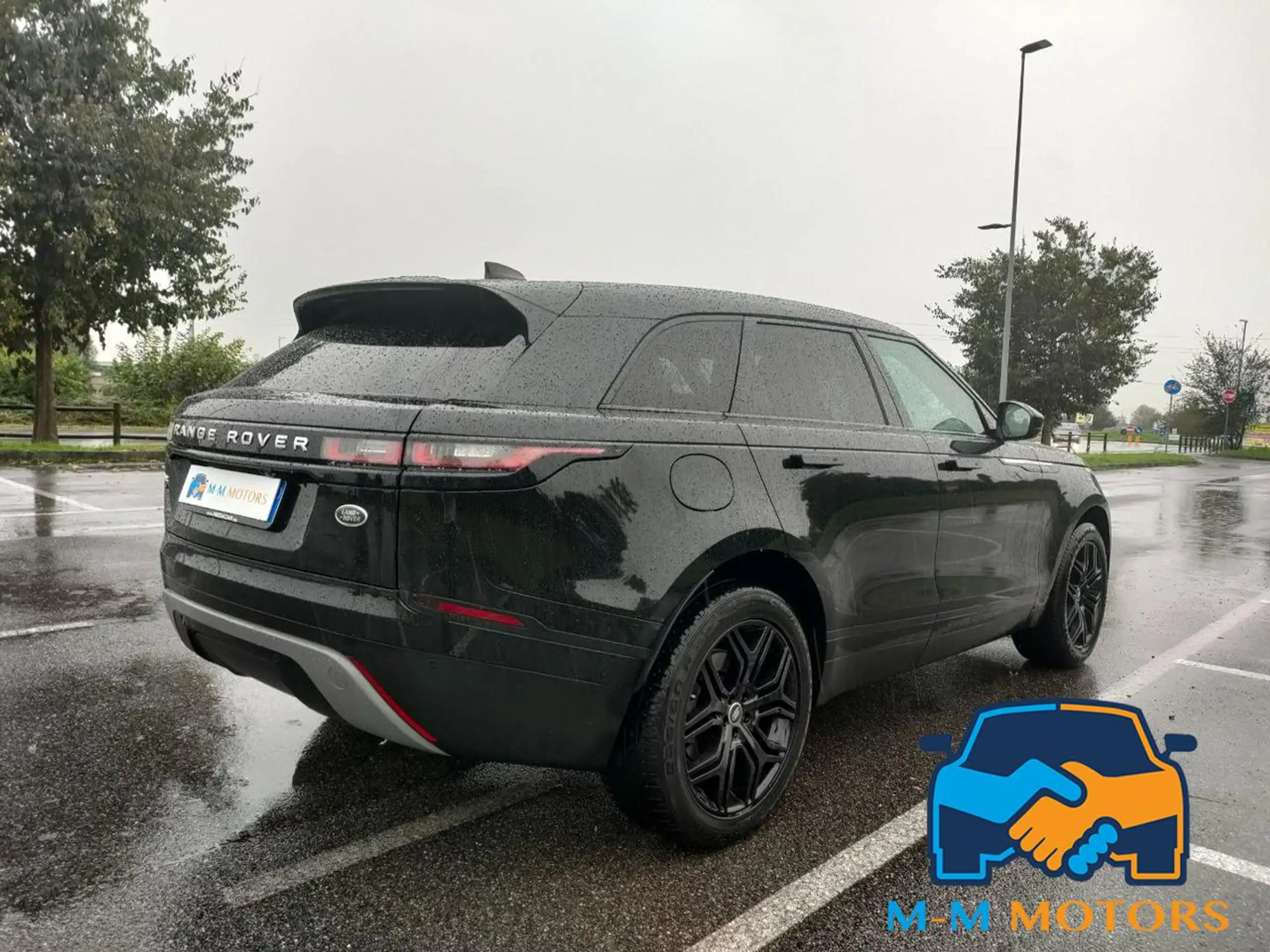 Land Rover - Range Rover Velar