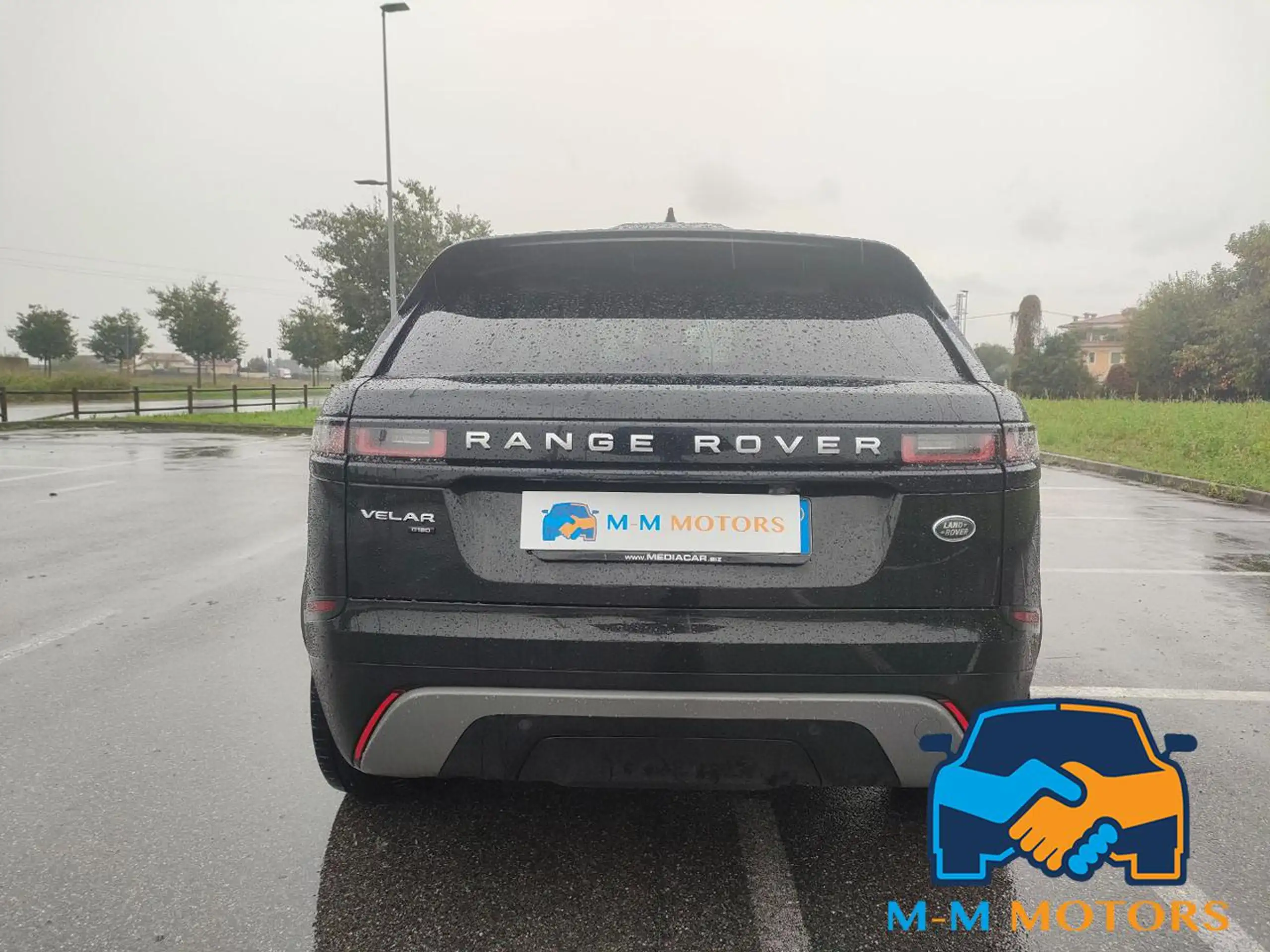 Land Rover - Range Rover Velar