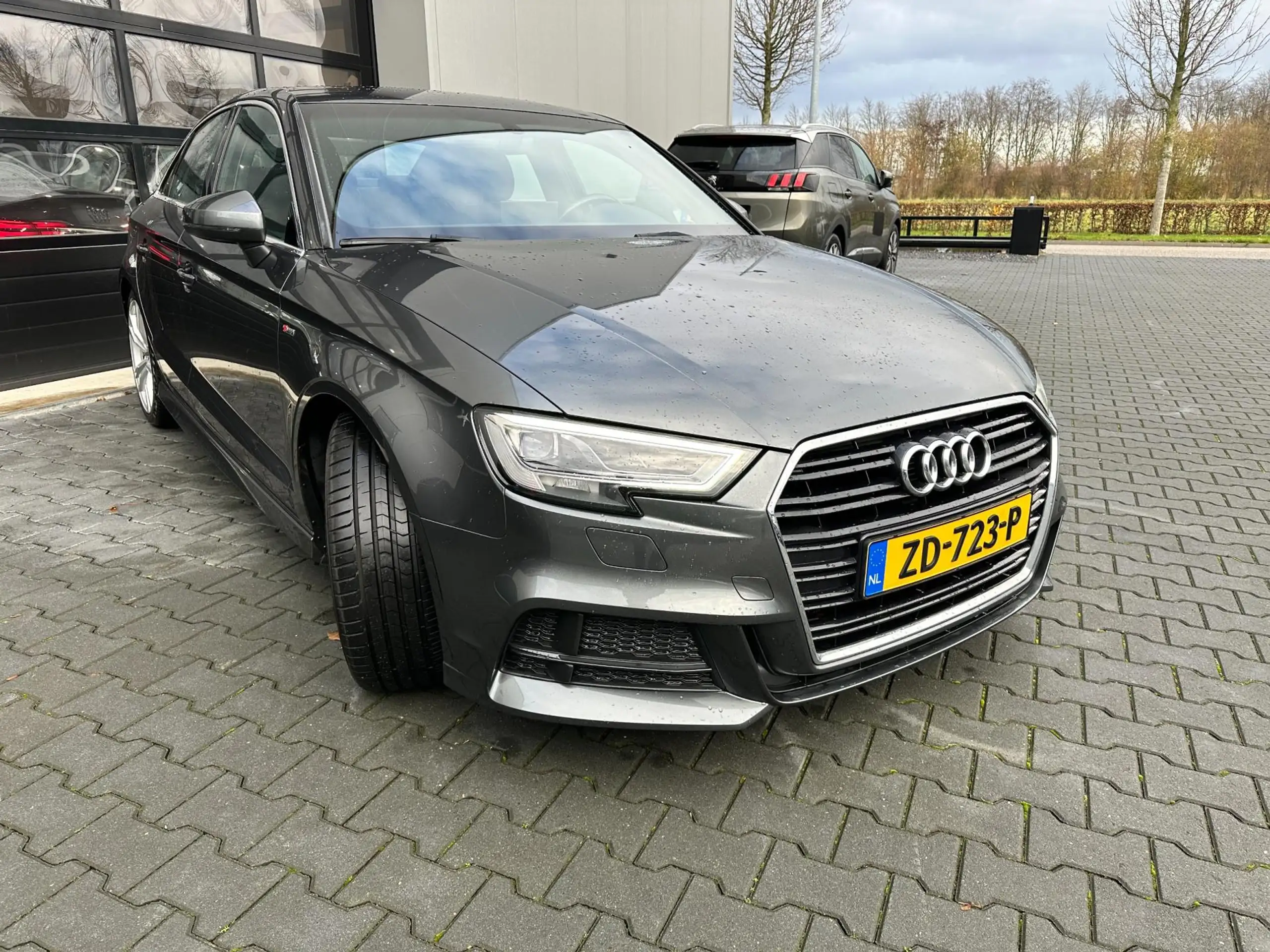 Audi - A3