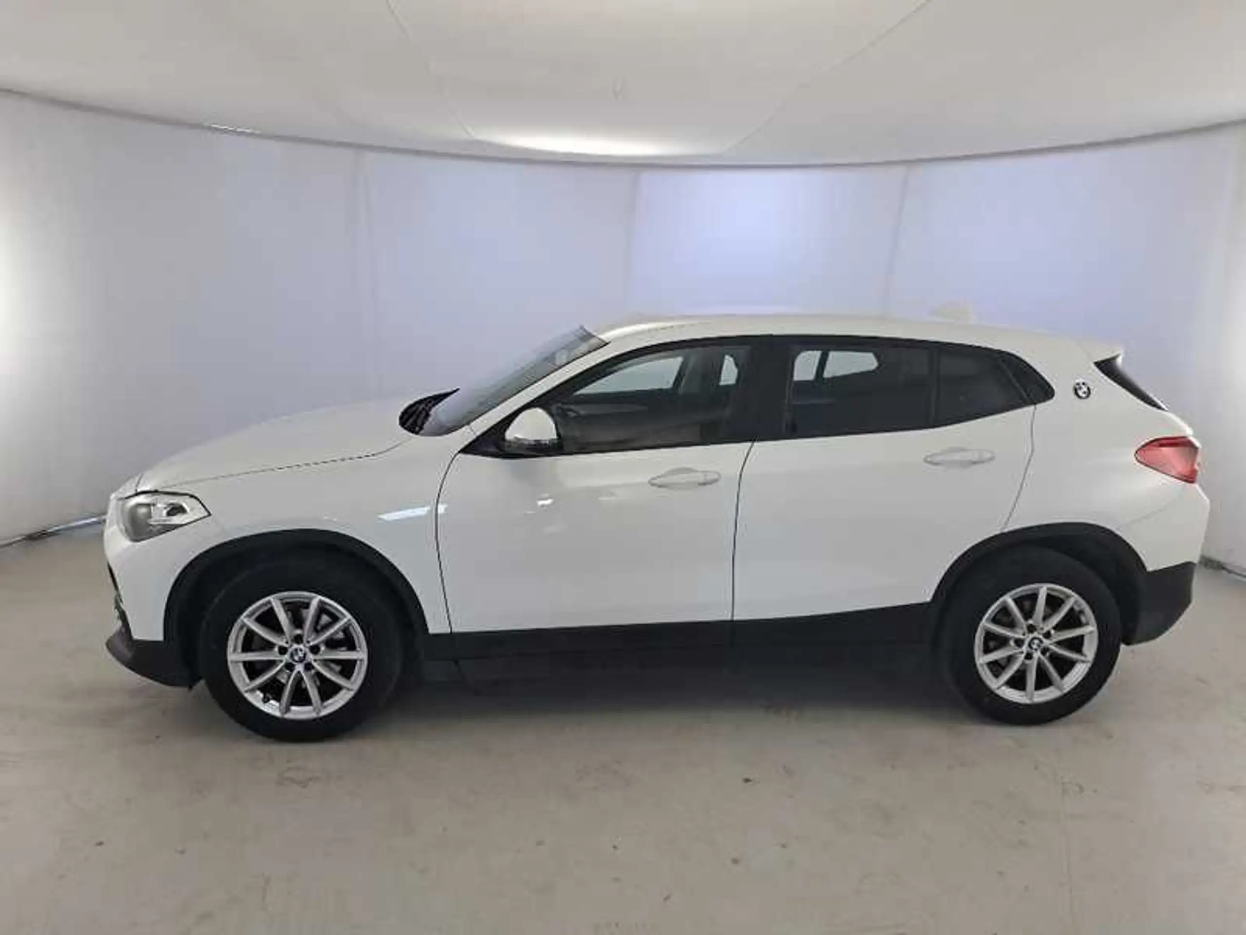 BMW - X2