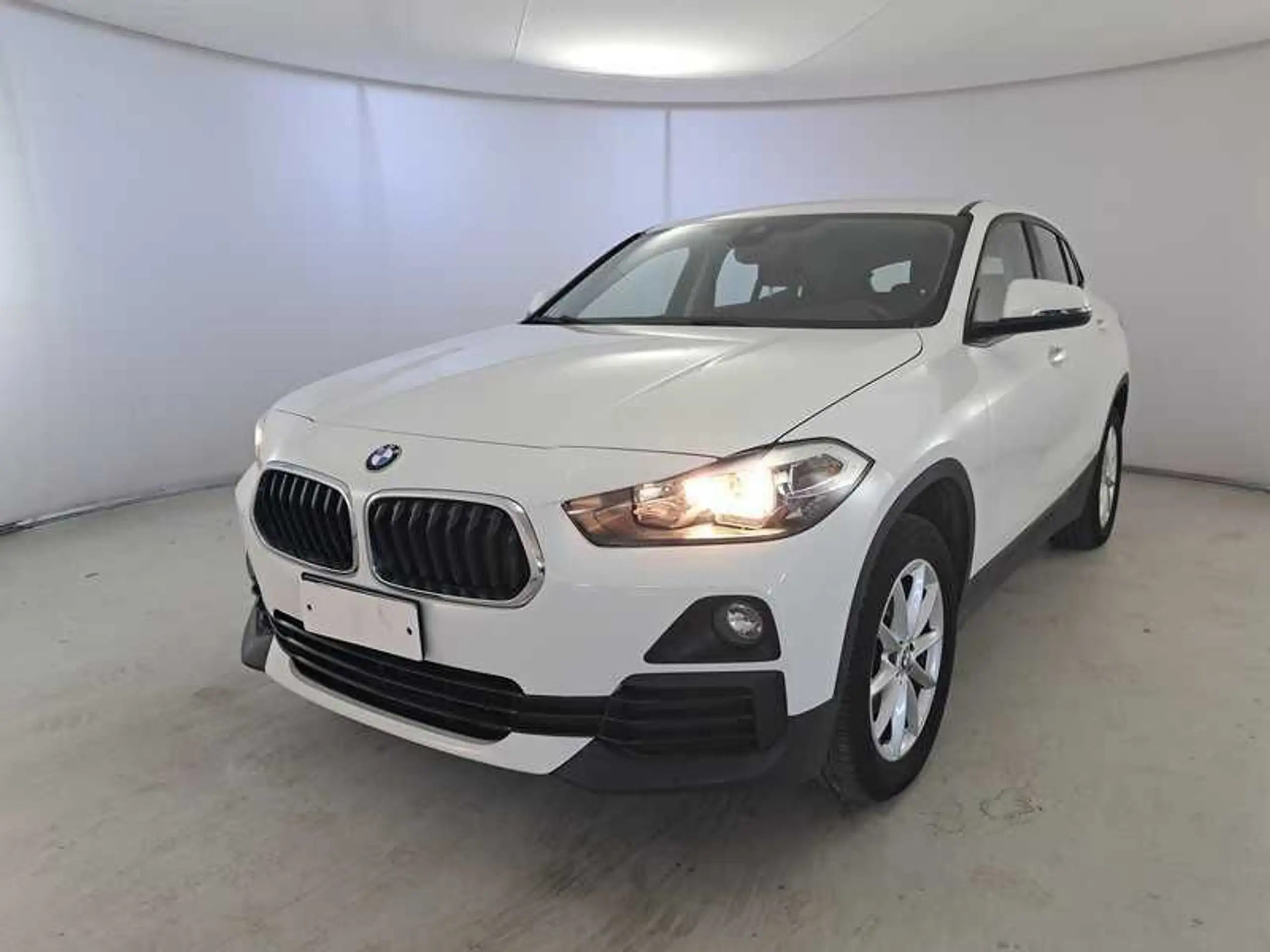 BMW - X2