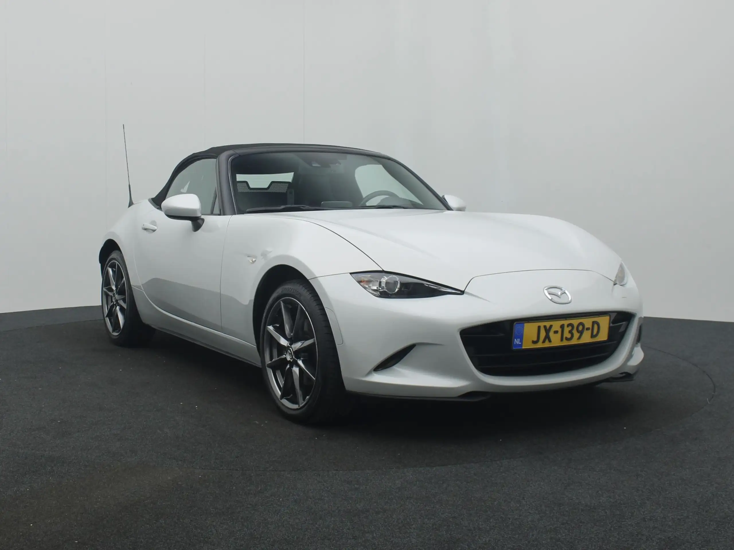 Mazda - MX-5