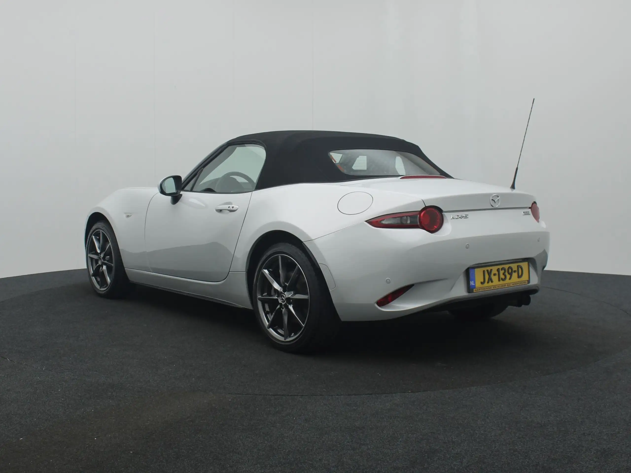 Mazda - MX-5