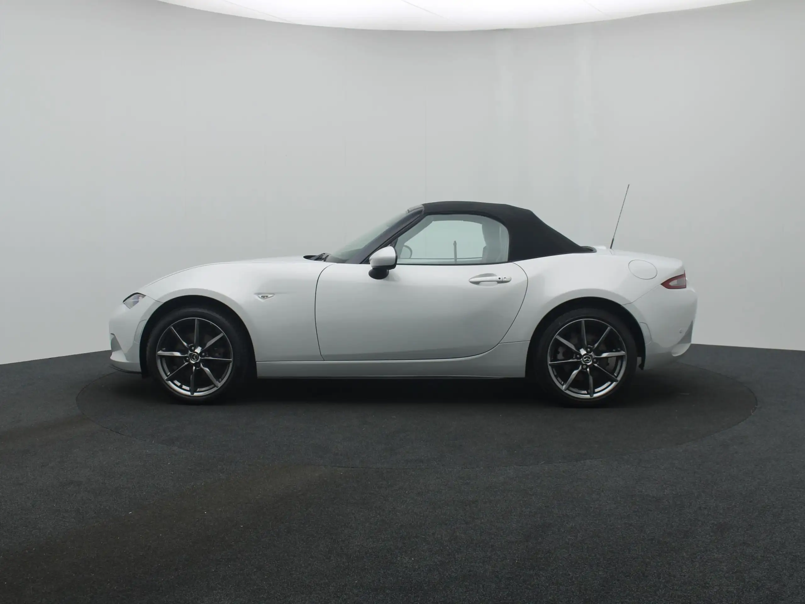 Mazda - MX-5