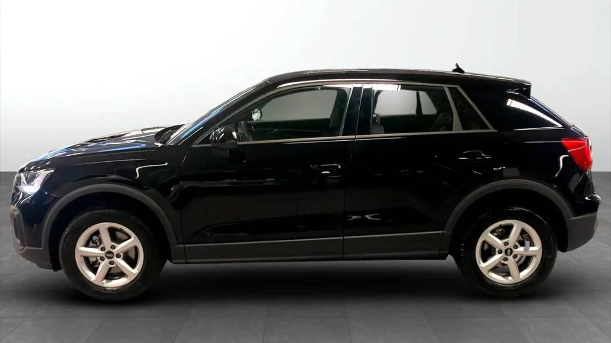 Audi - Q2