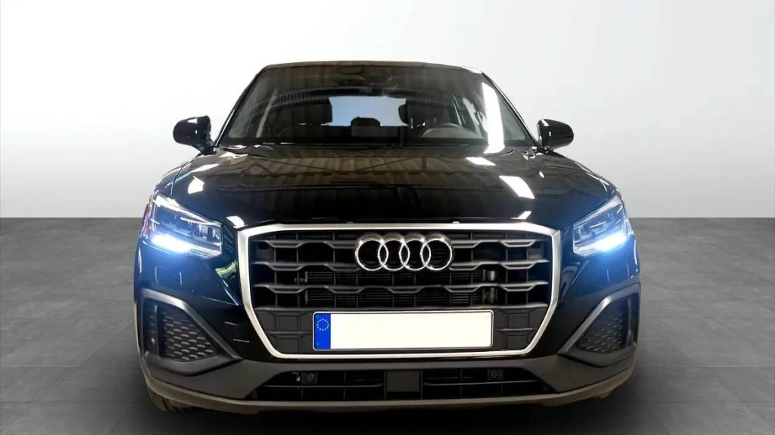 Audi - Q2