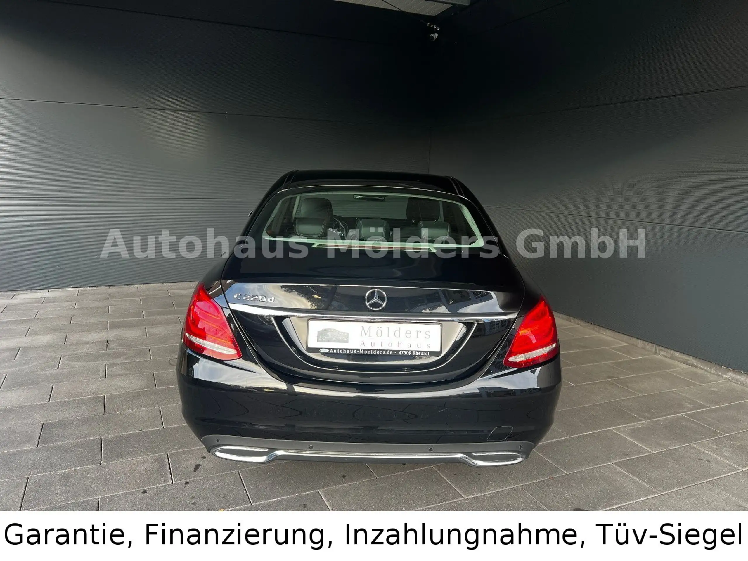 Mercedes-Benz - C 220