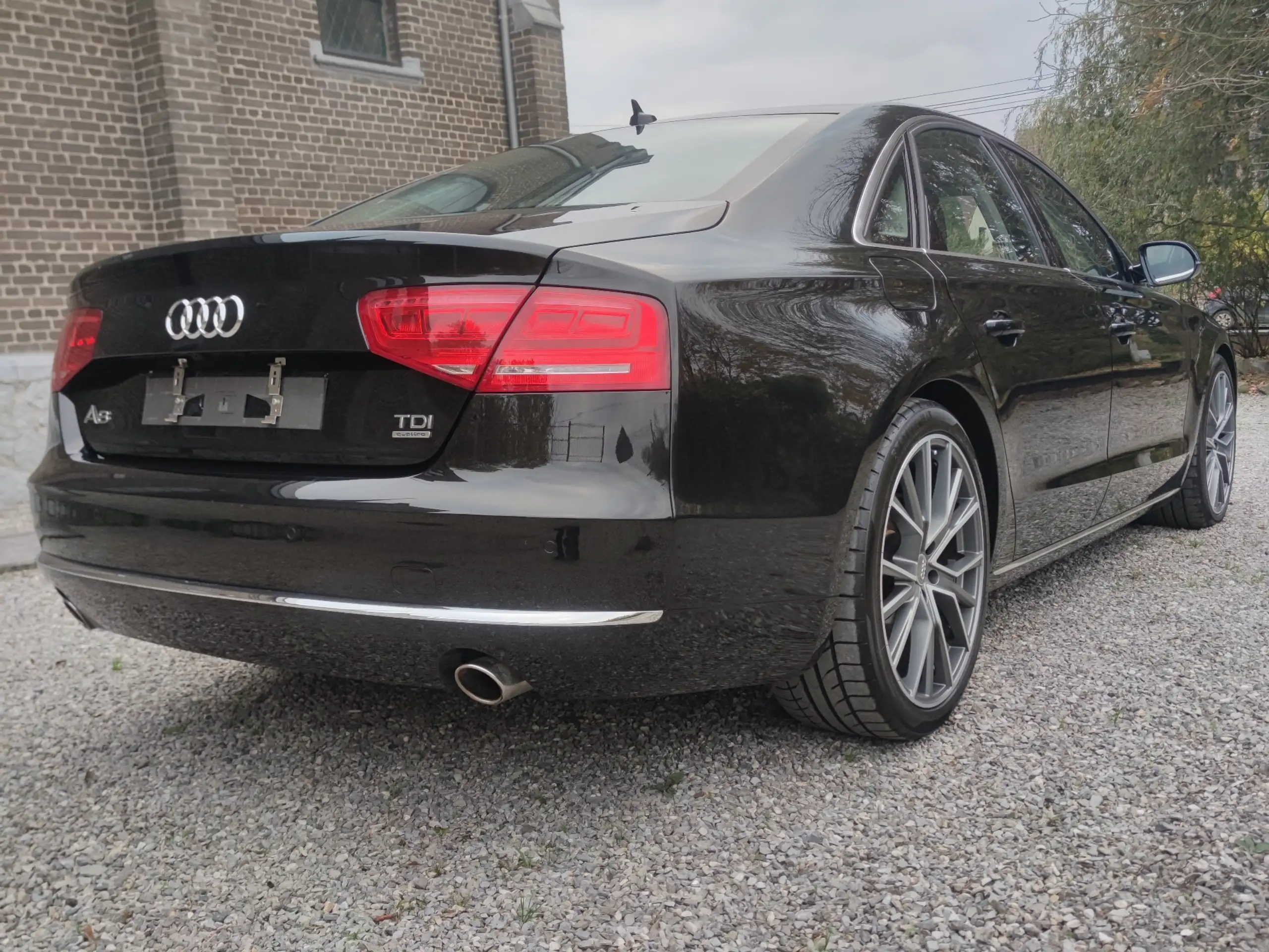 Audi - A8