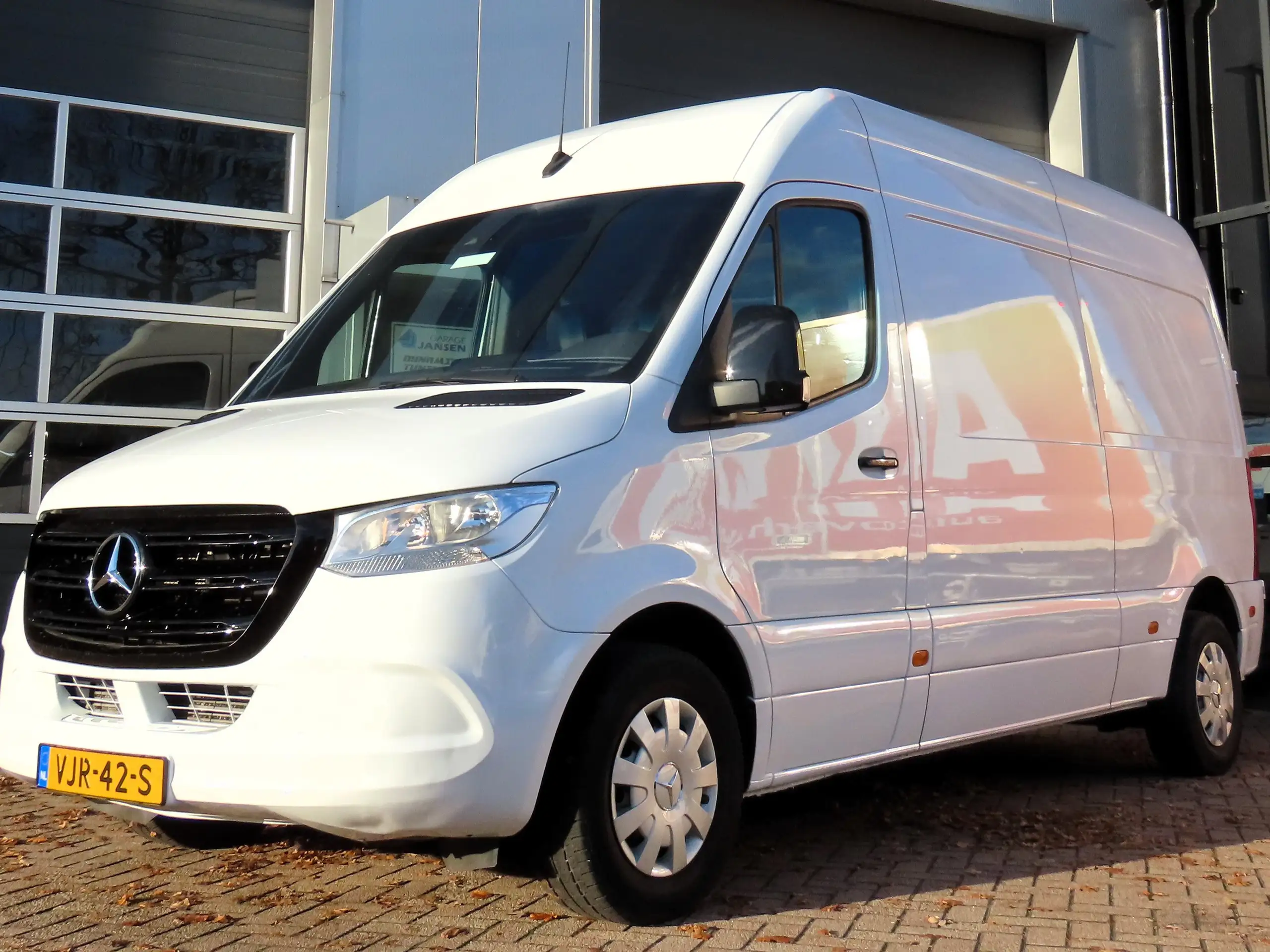 Mercedes-Benz - Sprinter