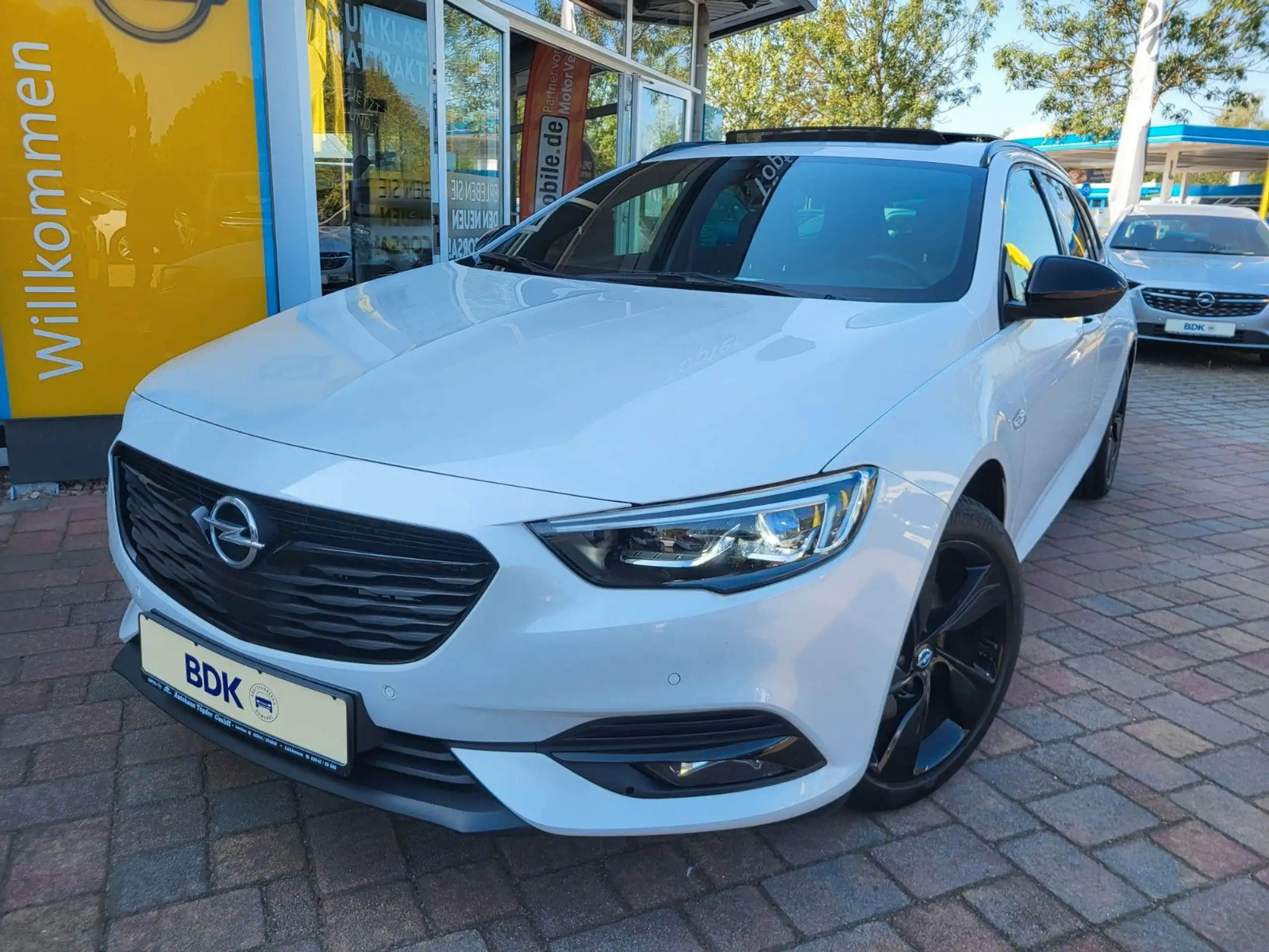 Opel - Insignia