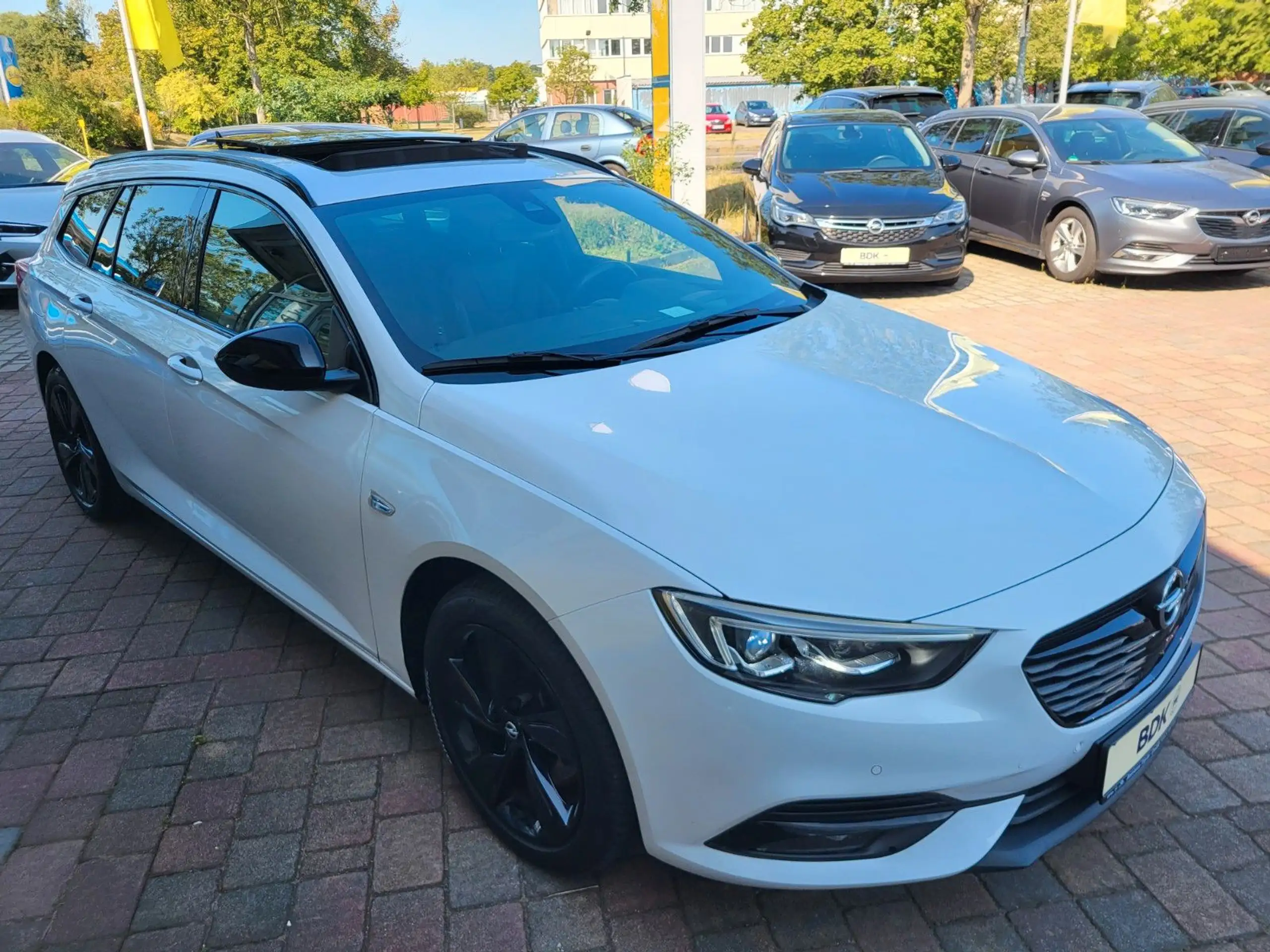 Opel - Insignia