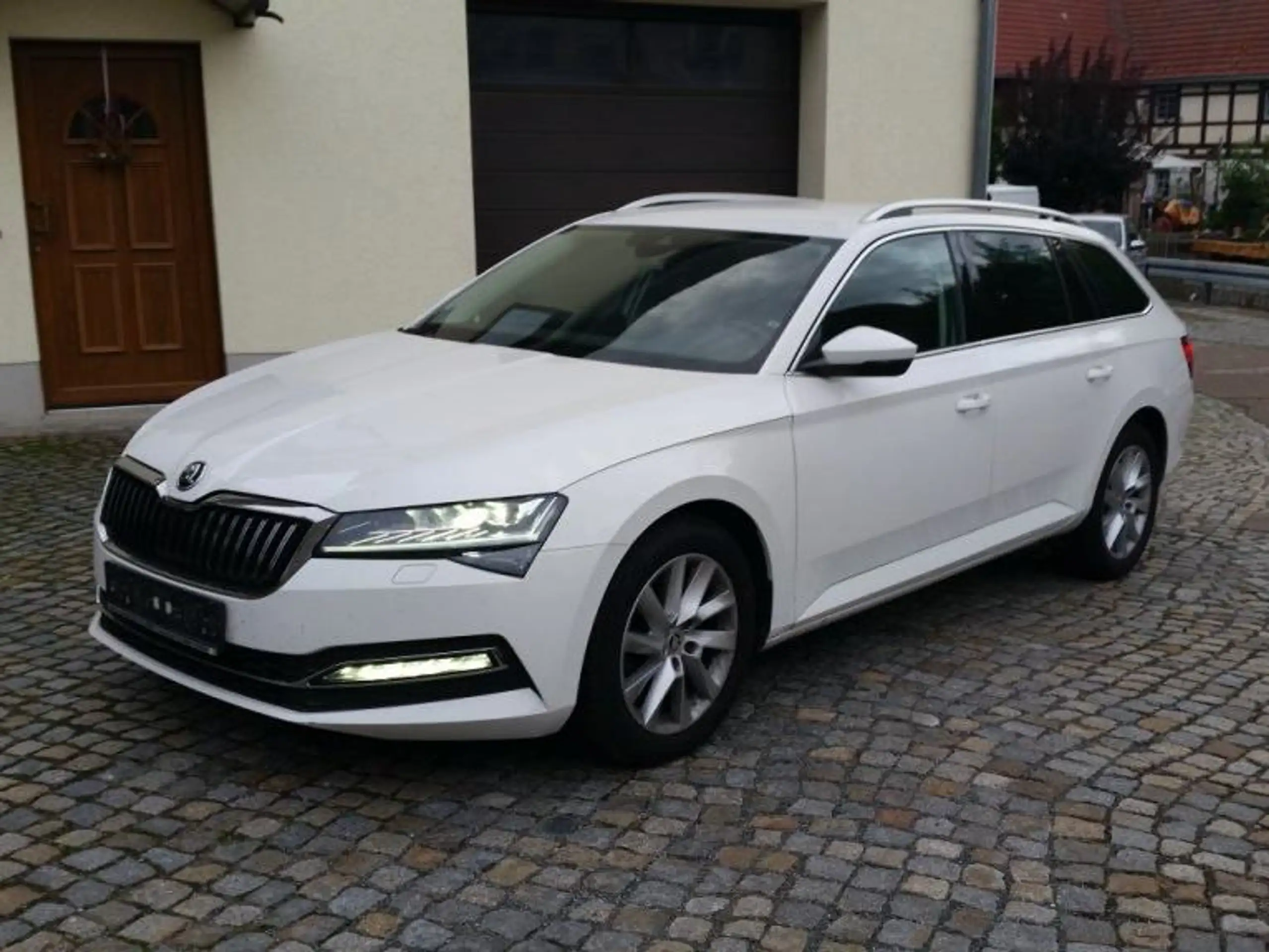 Skoda - Superb