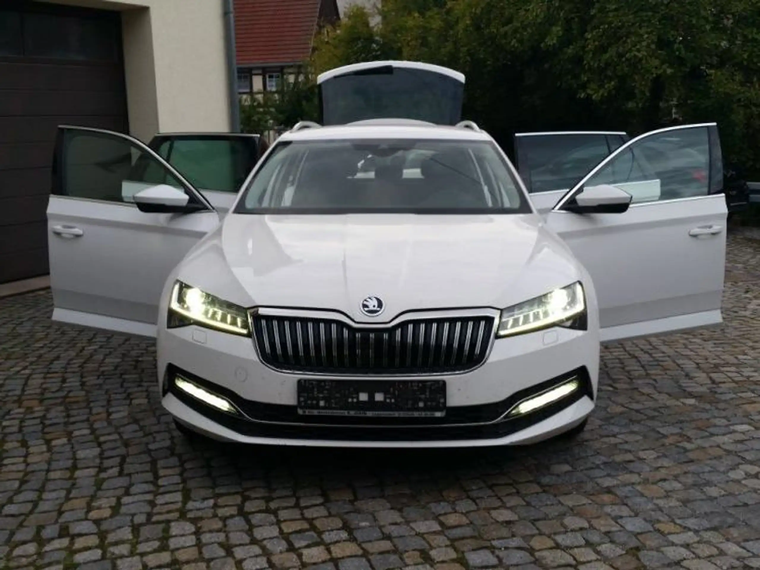 Skoda - Superb