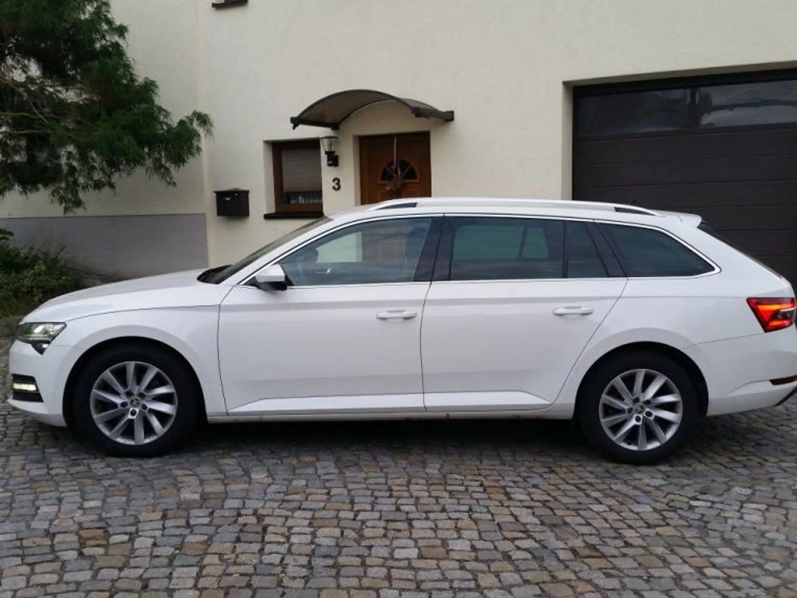 Skoda - Superb