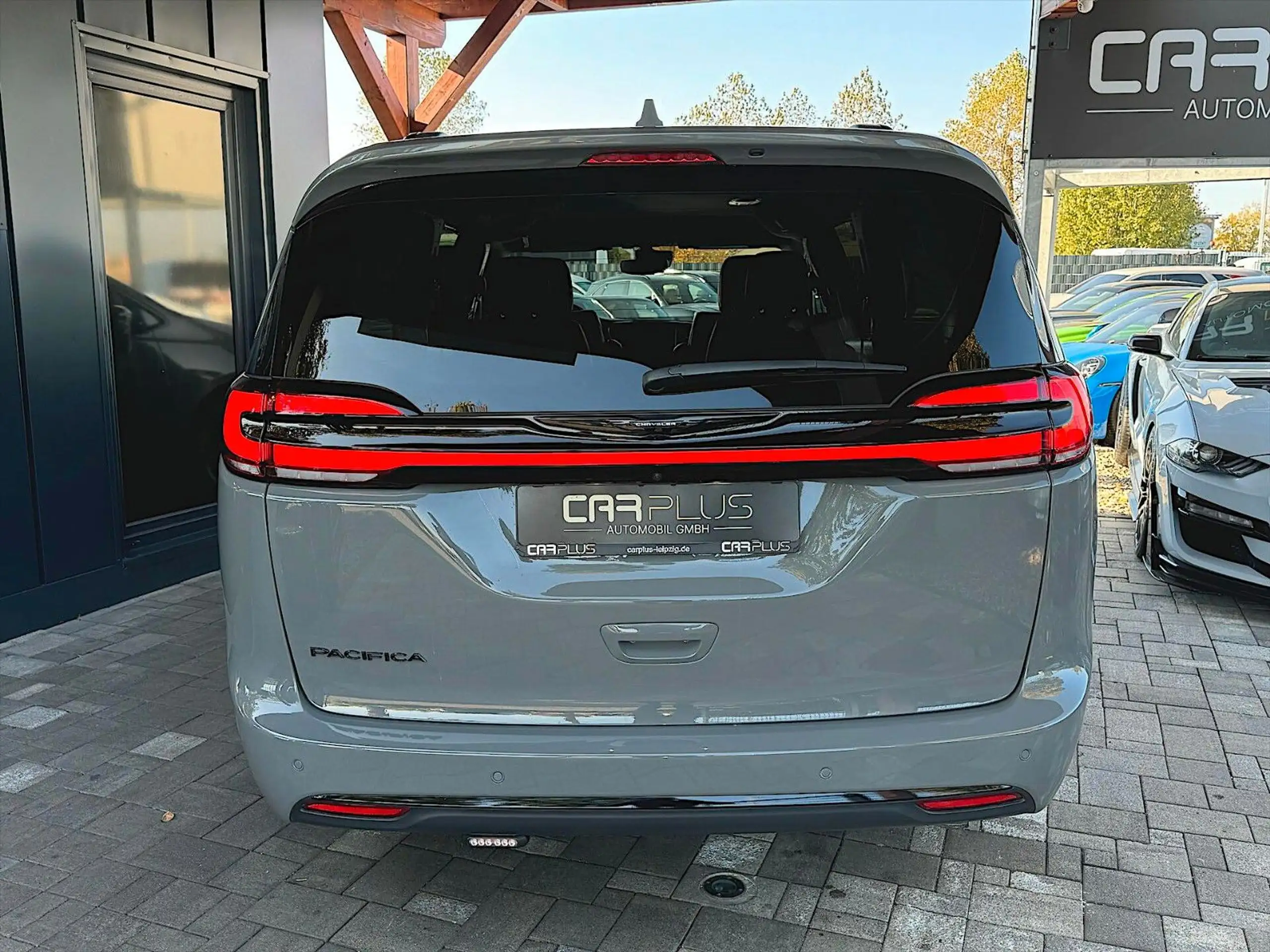 Chrysler - Pacifica